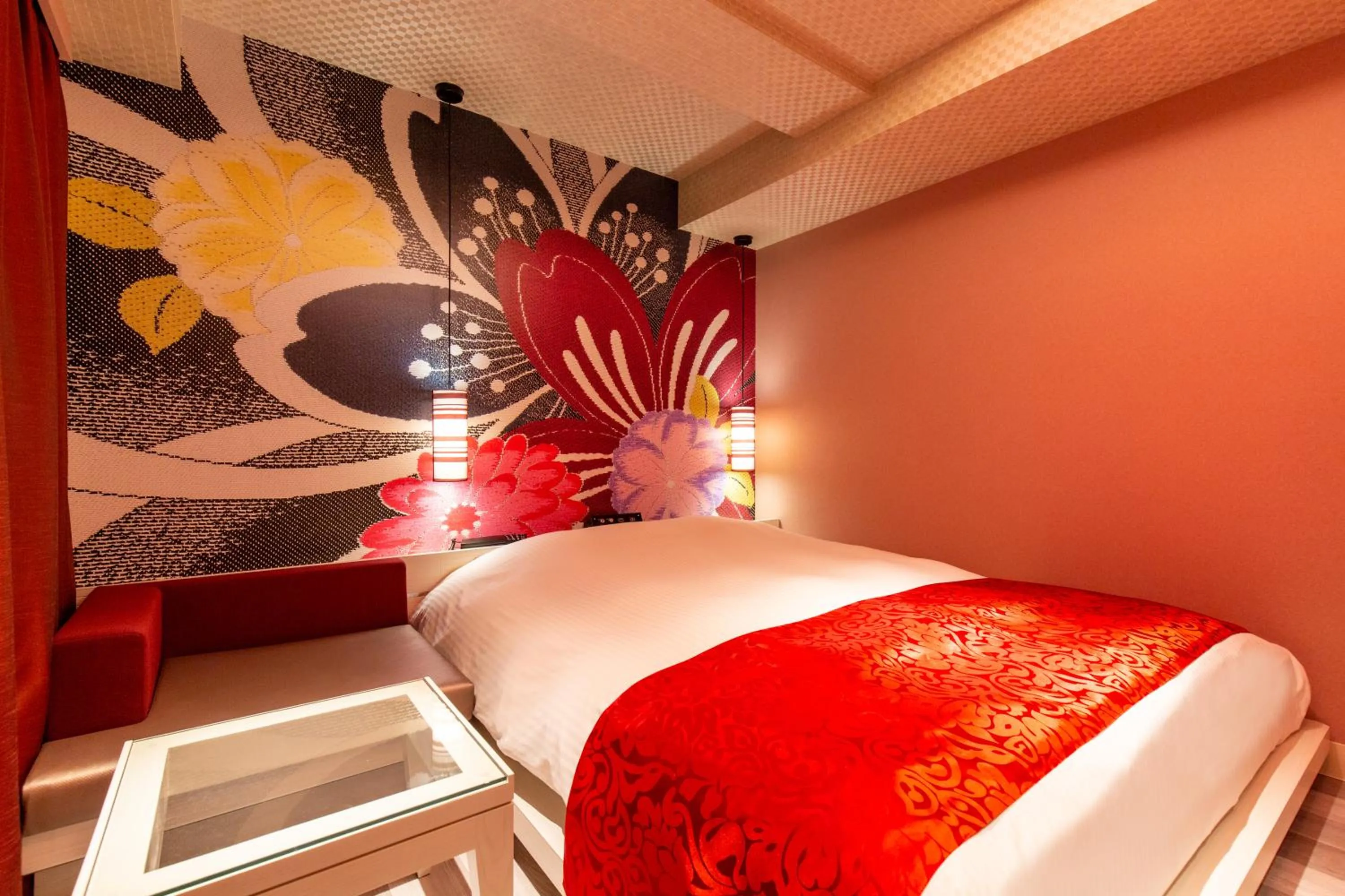Photo of the whole room, Bed in Hotel Karuta Akasaka -Adult only-