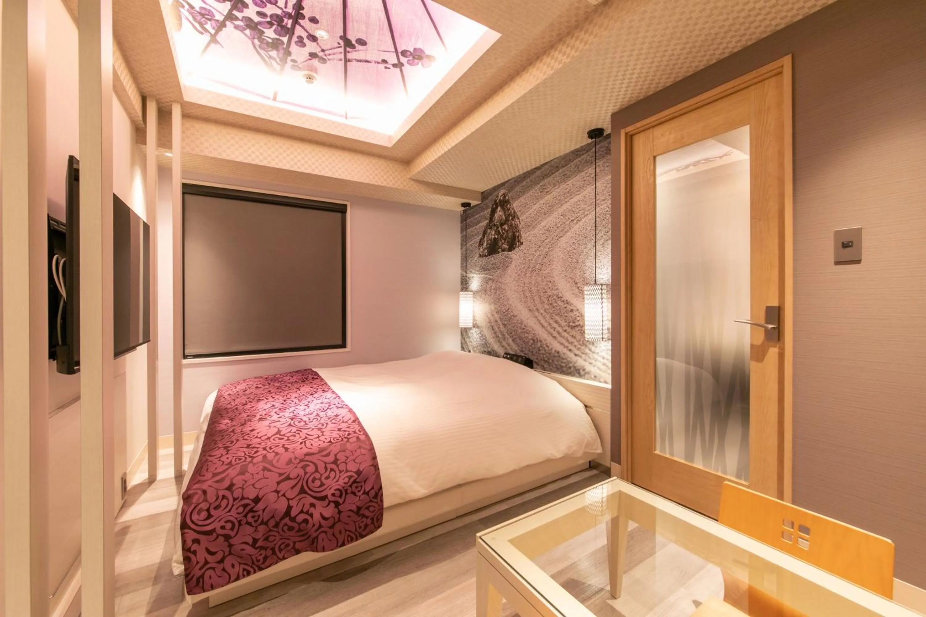 Bed in Hotel Karuta Akasaka -Adult only-