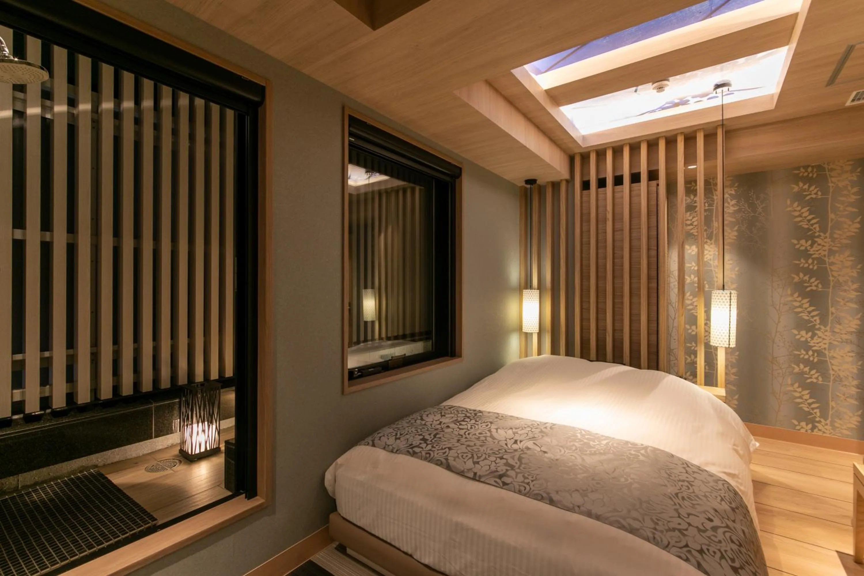 Bed in Hotel Karuta Akasaka -Adult only-