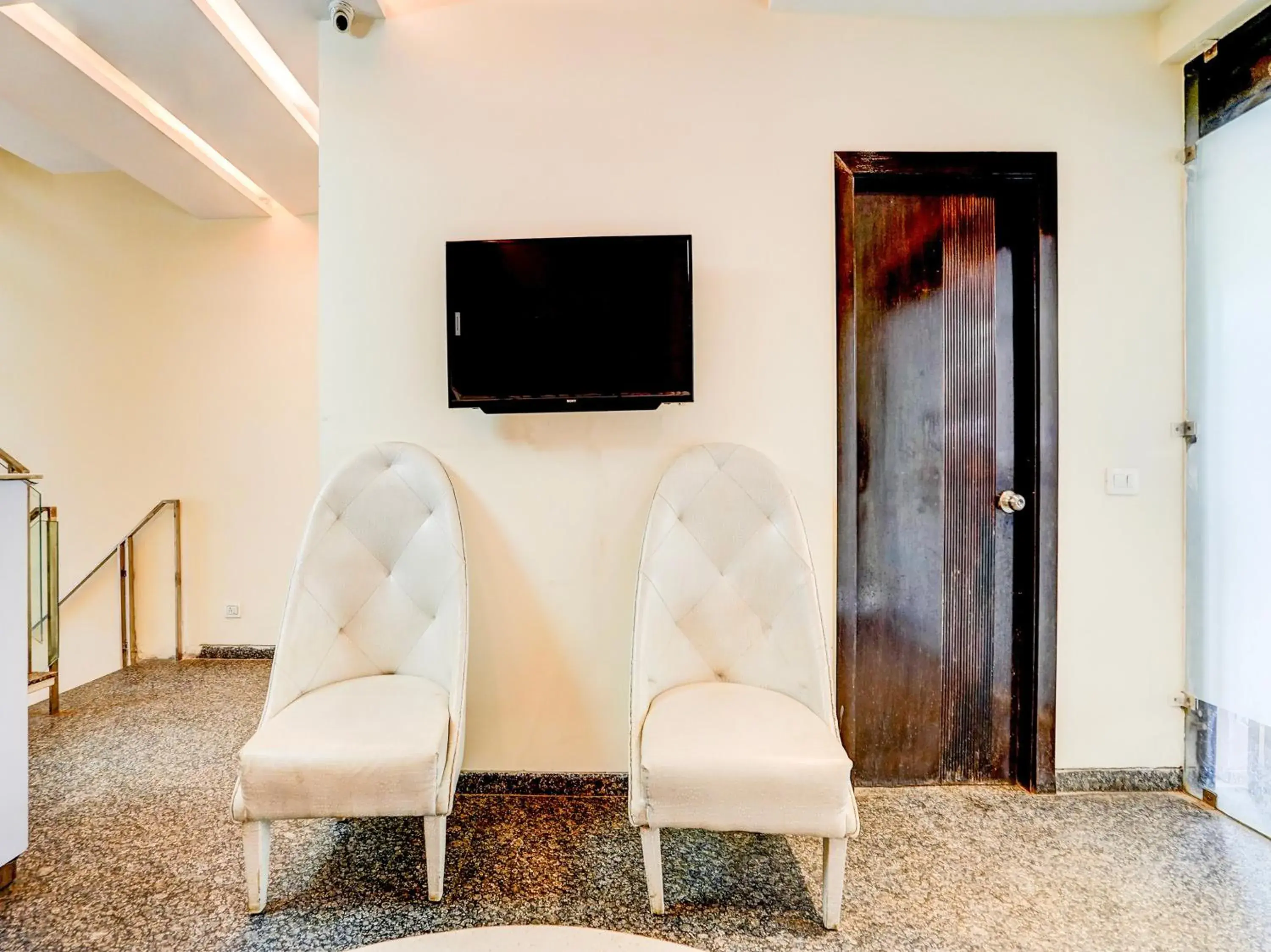Lobby or reception in Super Townhouse Pitampura West Enclave Lobby or reception in Super Townhouse Pitampura West Enclave
