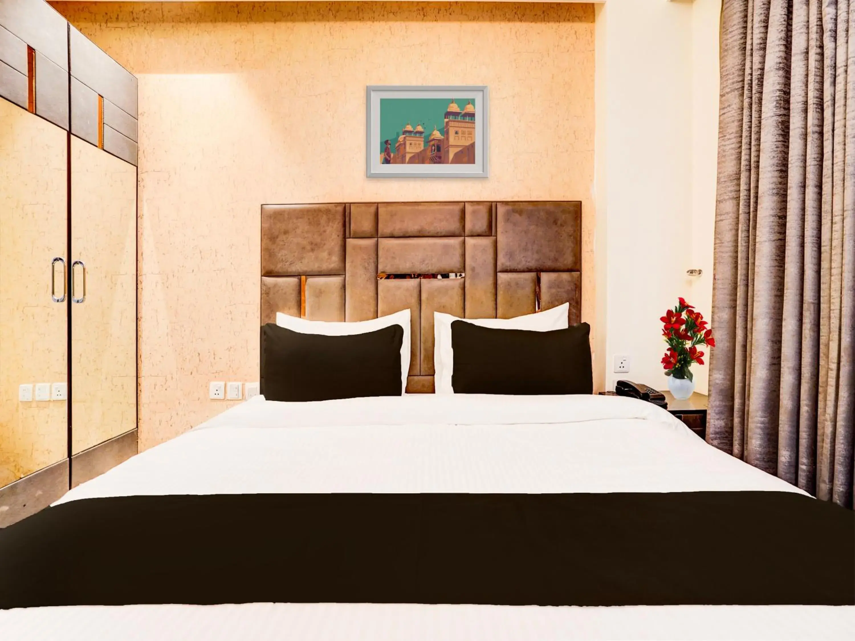 Bedroom, Bed in Super Townhouse Pitampura West Enclave Bedroom, Bed in Super Townhouse Pitampura West Enclave