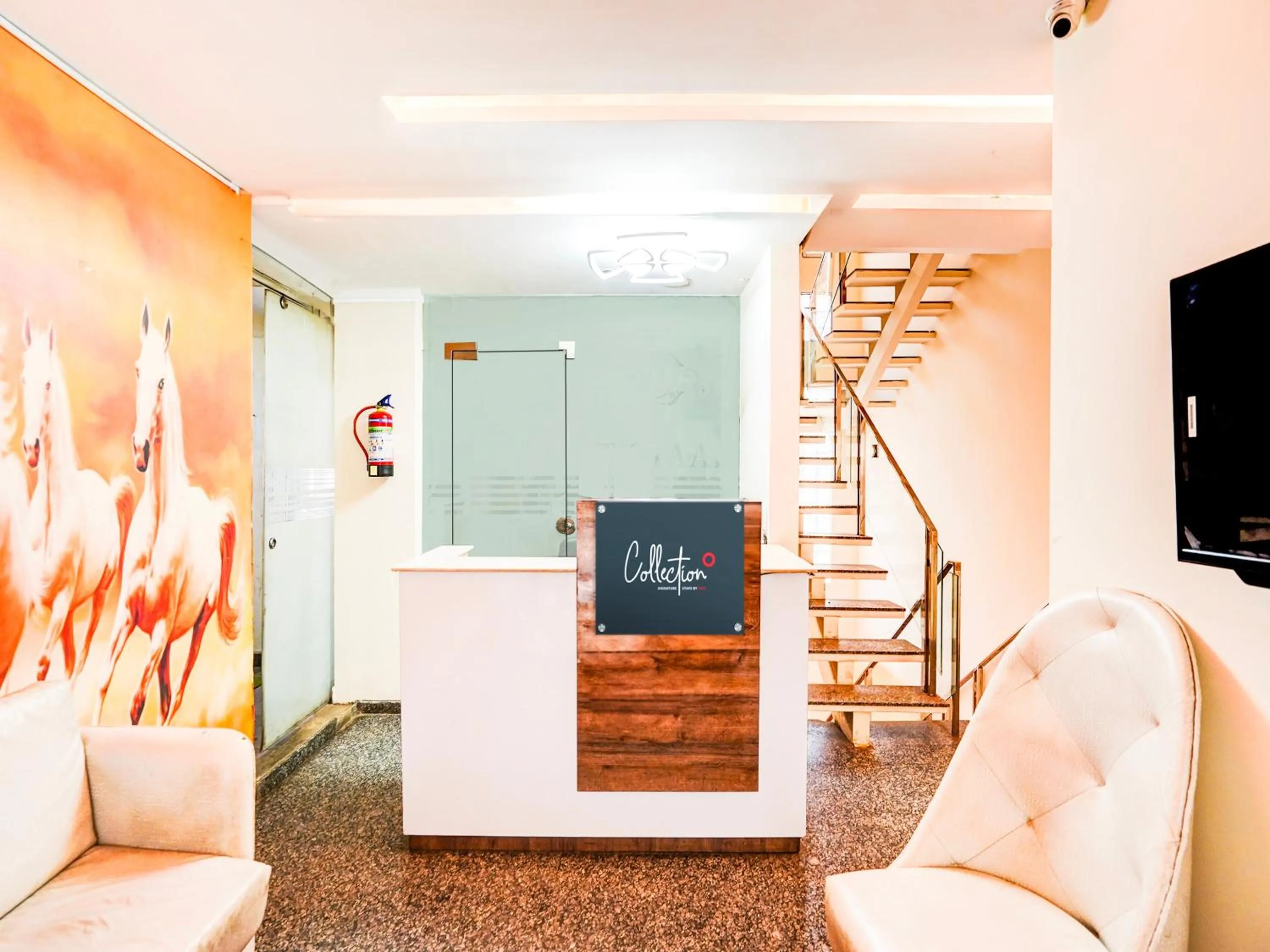 Lobby or reception in Townhouse Pitampura West Enclave