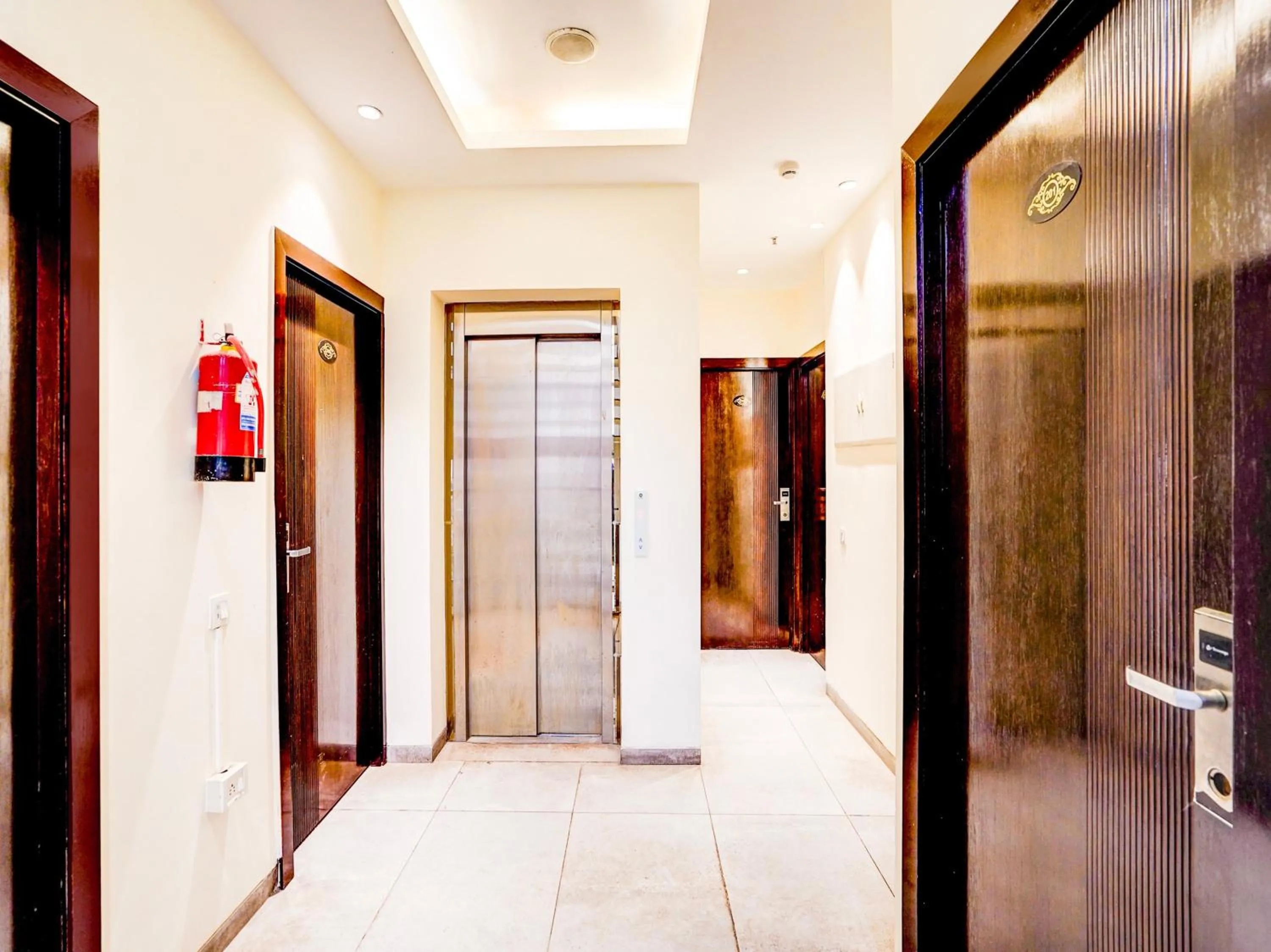Lobby or reception in Townhouse Pitampura West Enclave
