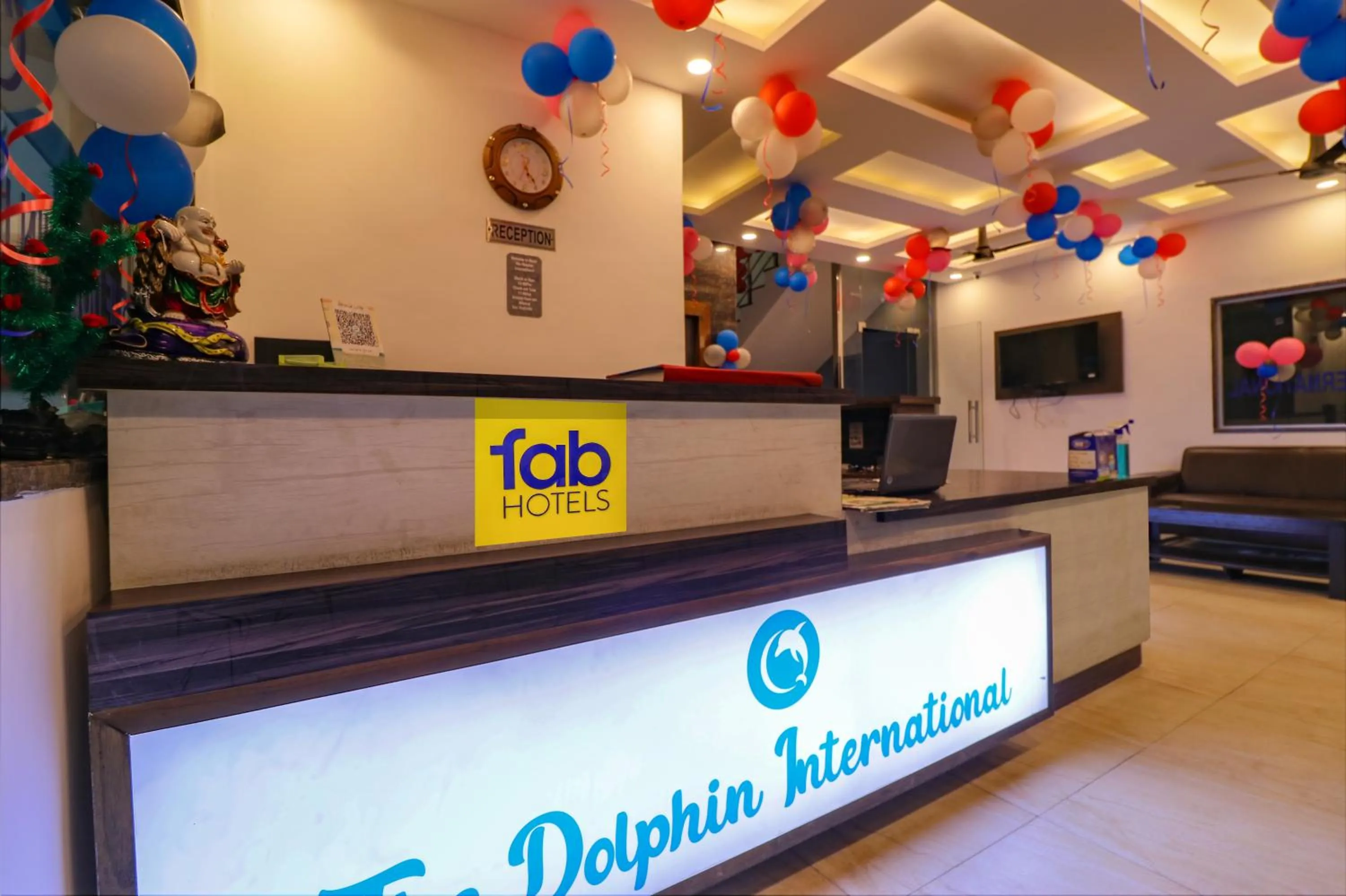Lobby or reception in FabHotel Dolphin International - Nr IGI Airport New Delhi
