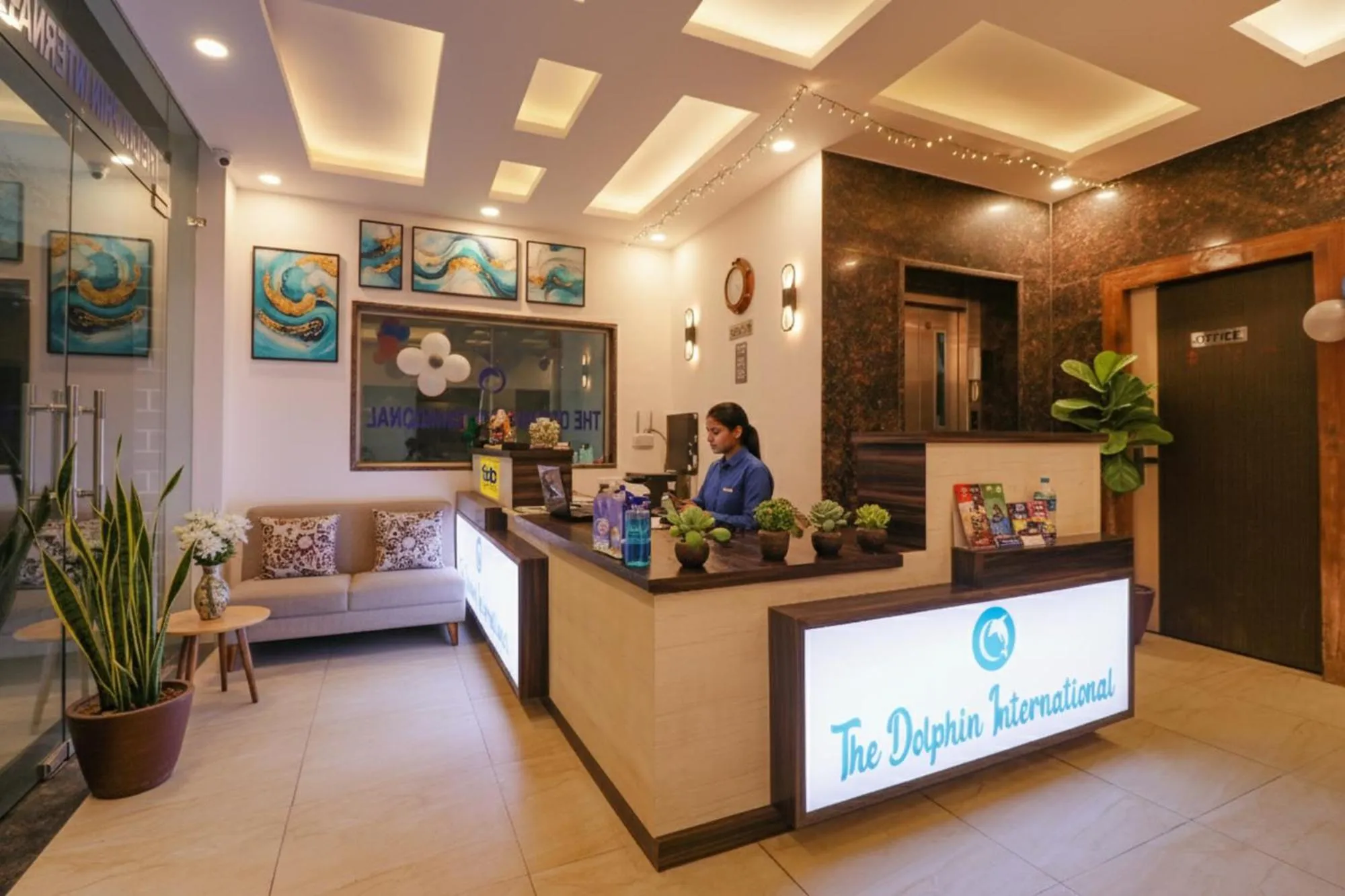 Lobby or reception in FabHotel Dolphin International - Nr IGI Airport New Delhi
