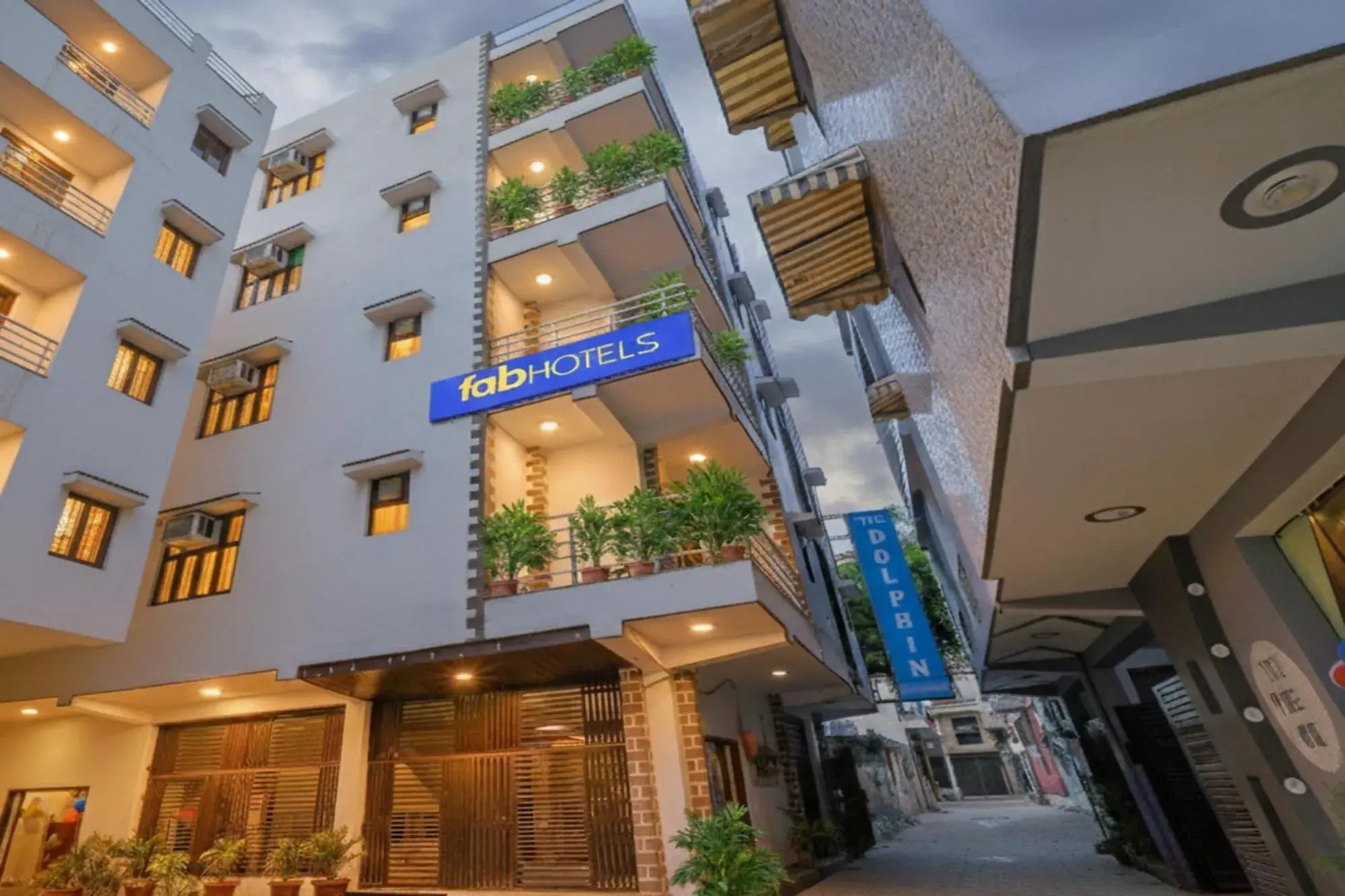 Facade/entrance in FabHotel Dolphin International - Nr IGI Airport New Delhi Facade/entrance in FabHotel Dolphin International - Nr IGI Airport New Delhi