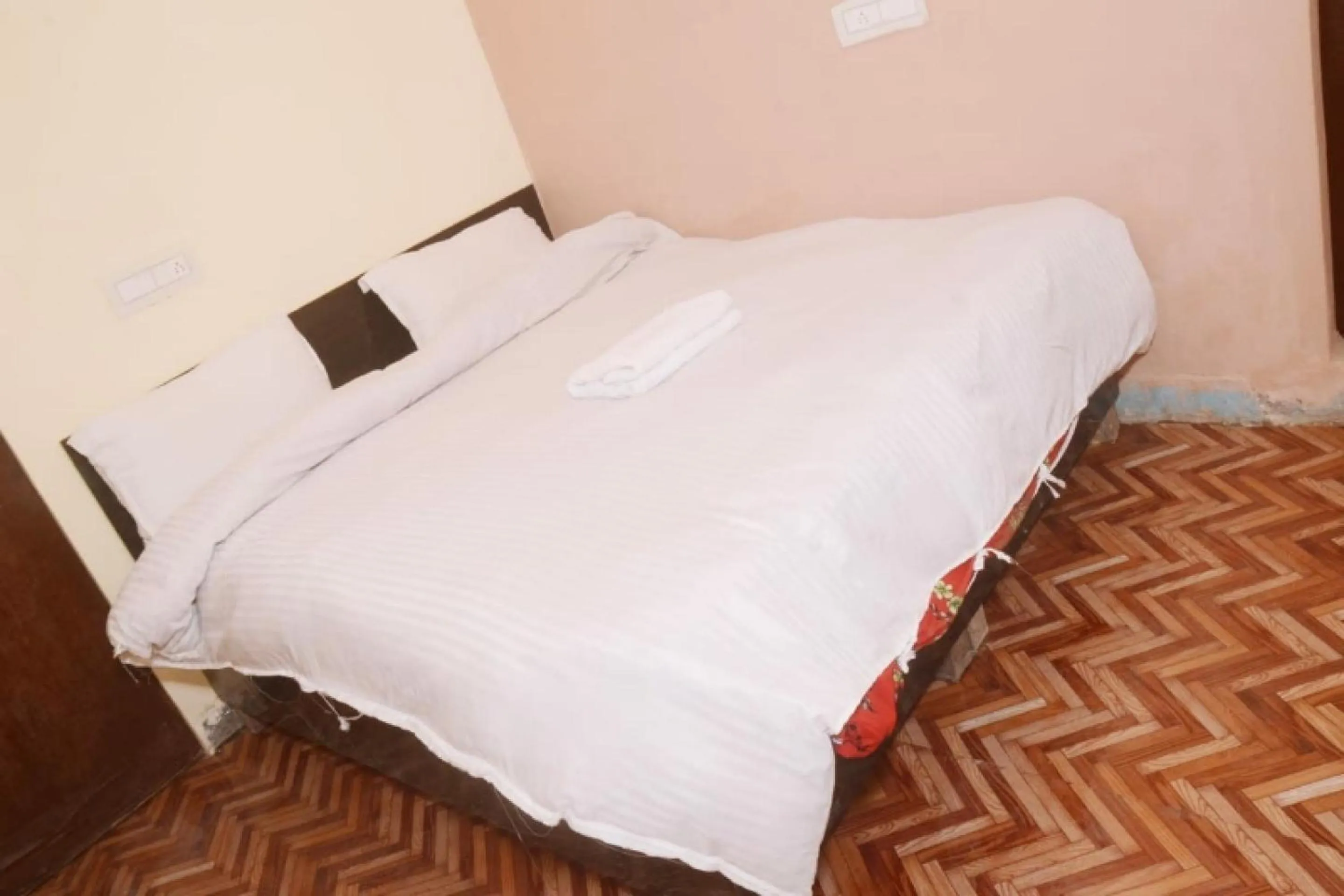 Bedroom, Bed in SPOT ON Hotel Abhinandan