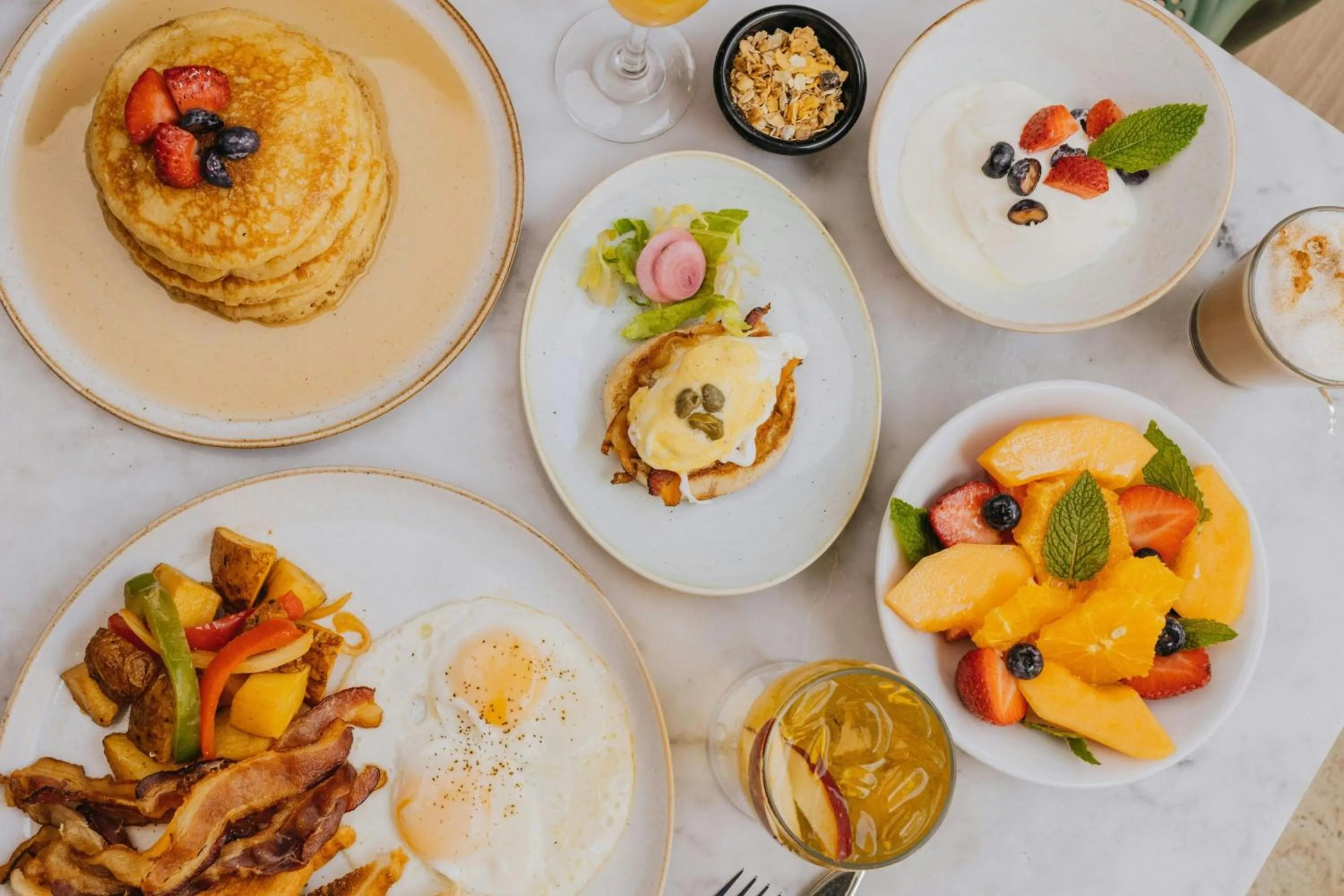 Breakfast in Courtyard by Marriott Aruba Resort