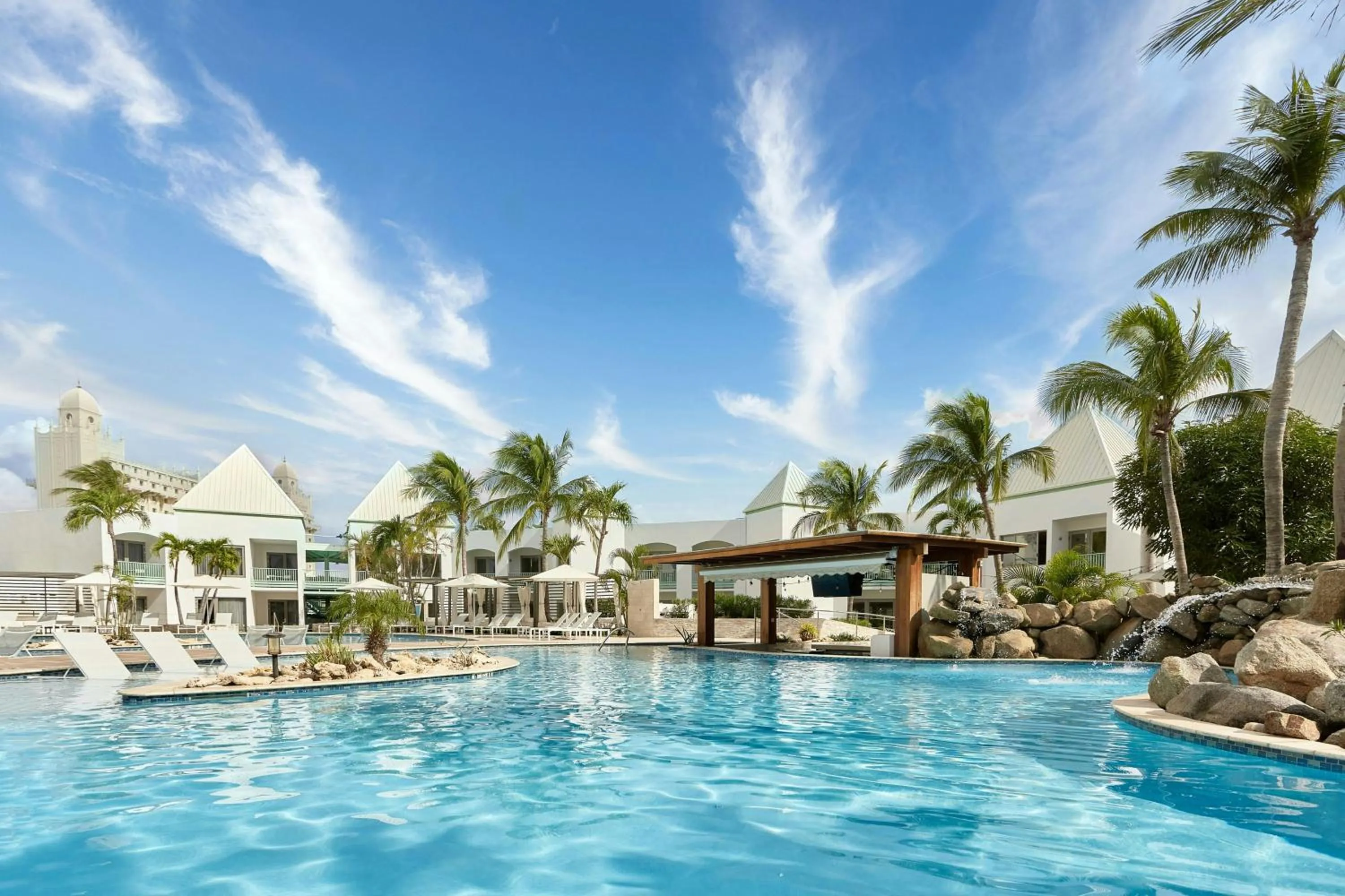 Swimming pool in Courtyard by Marriott Aruba Resort