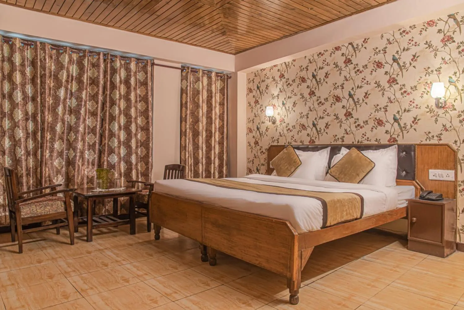Bedroom, Bed in Hotel Atithi Mall Road
