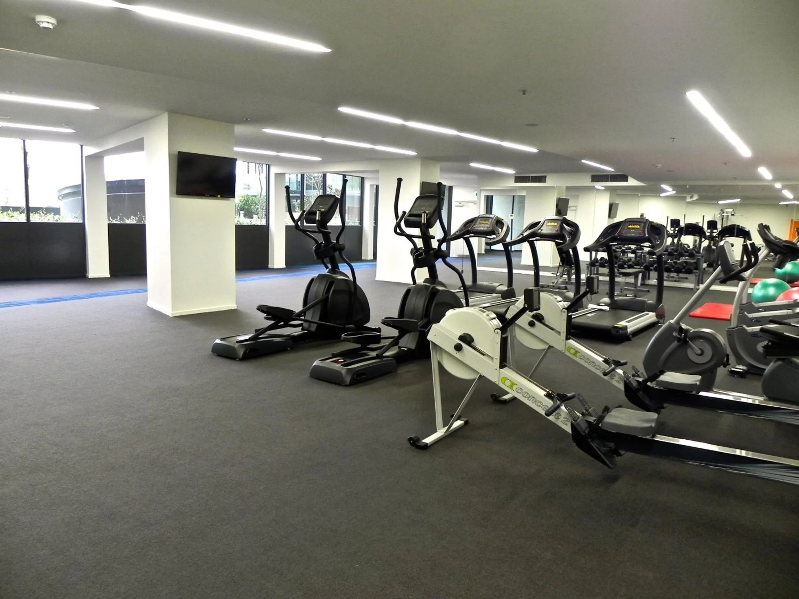 Fitness centre/facilities in AAC Apartments - Manhattan