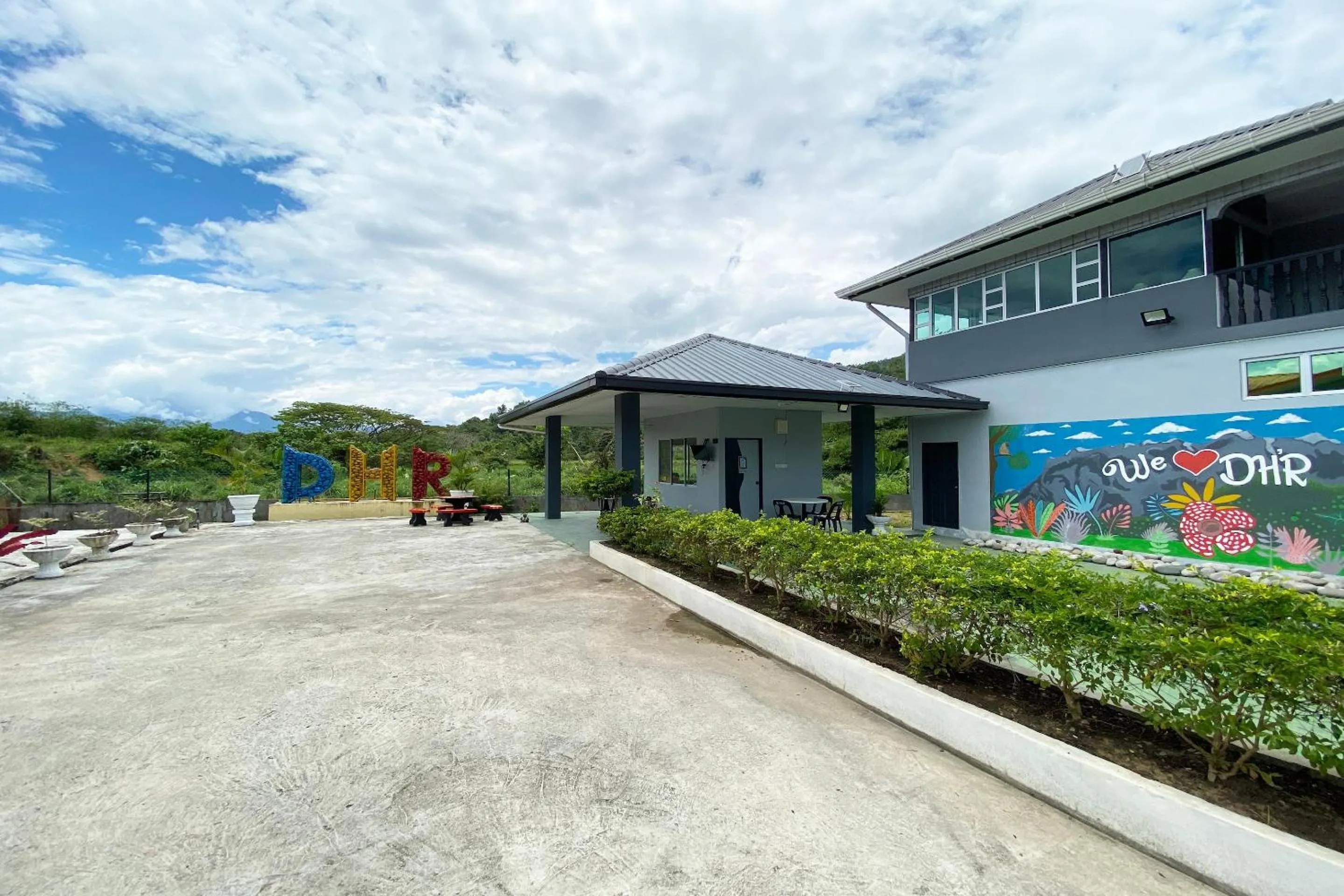 Facade/entrance in Hotel O Dh Residence
