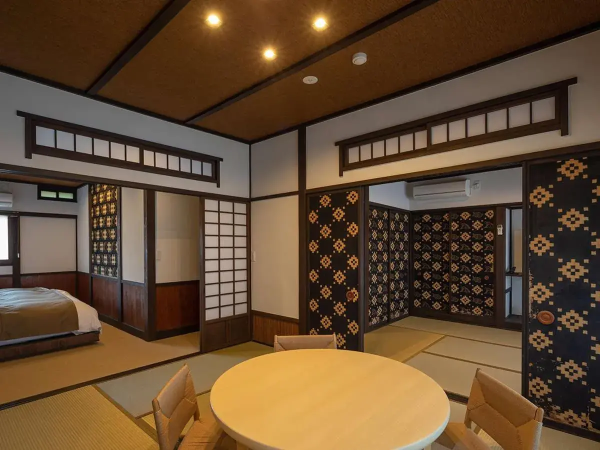 Bed in Shirakabe Bed in Shirakabe