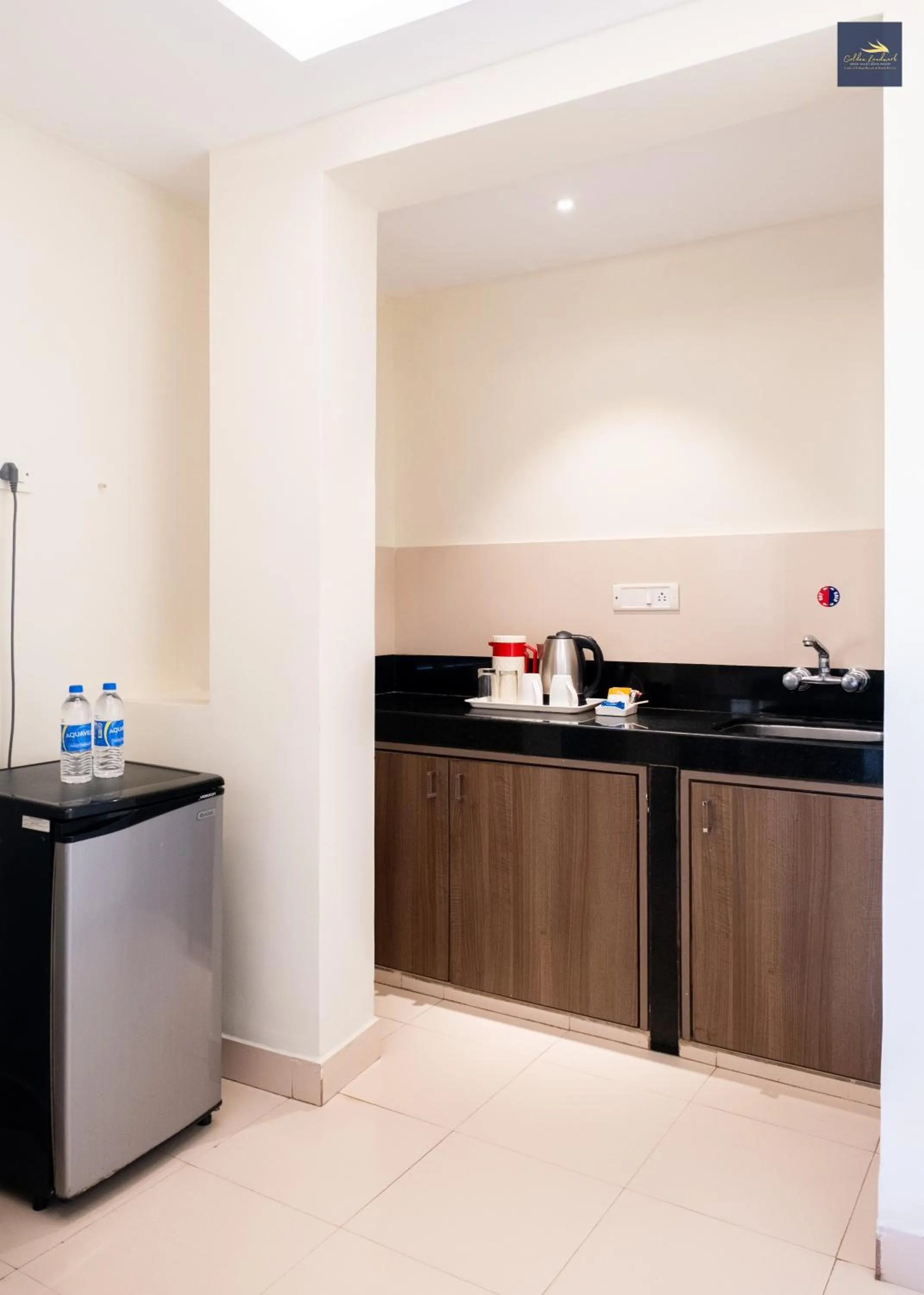 Kitchen or kitchenette in Golden Landmark Green Valley Beach Resort