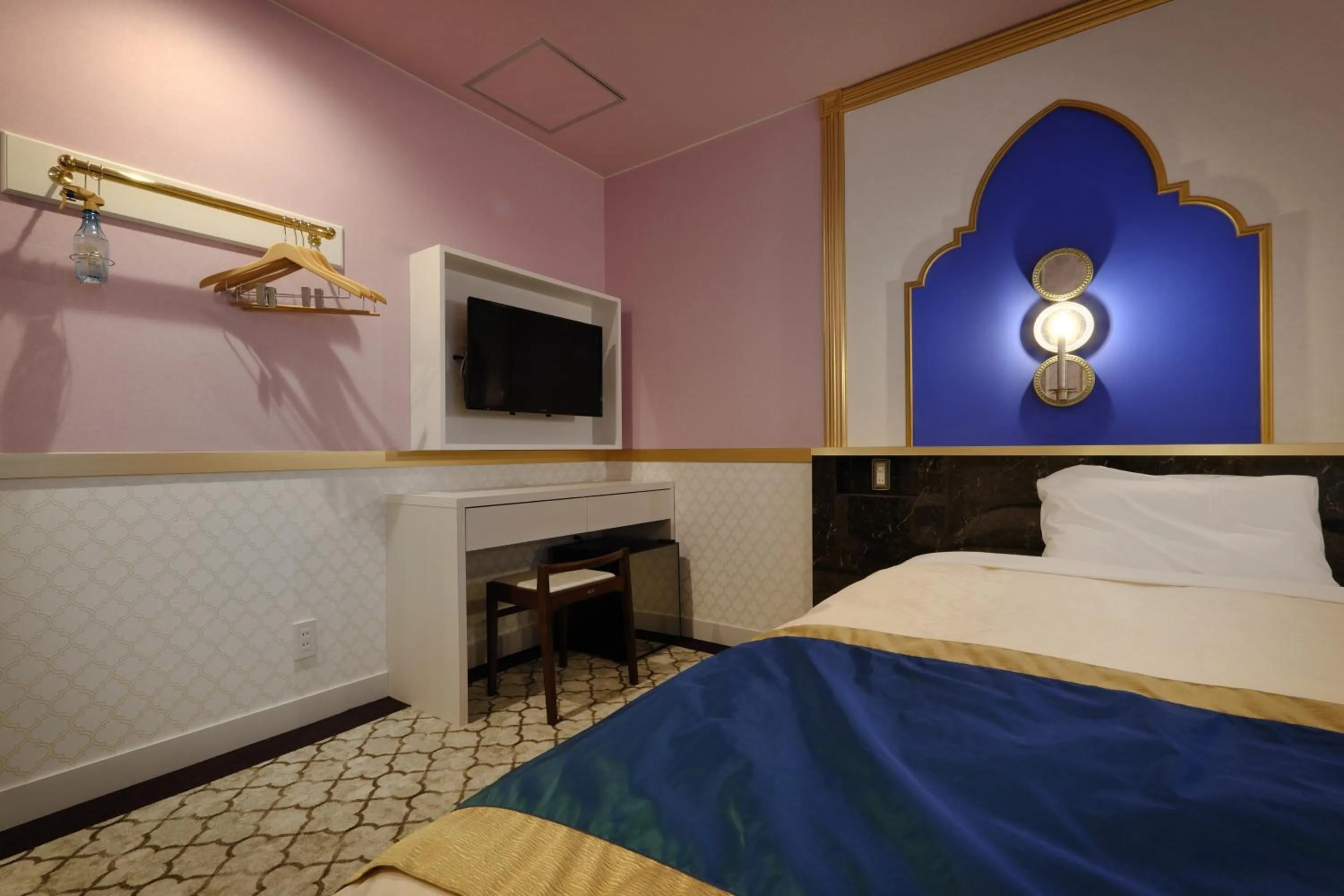 Bedroom, Bed in Four Stories Hotel Maihama Tokyo Bay