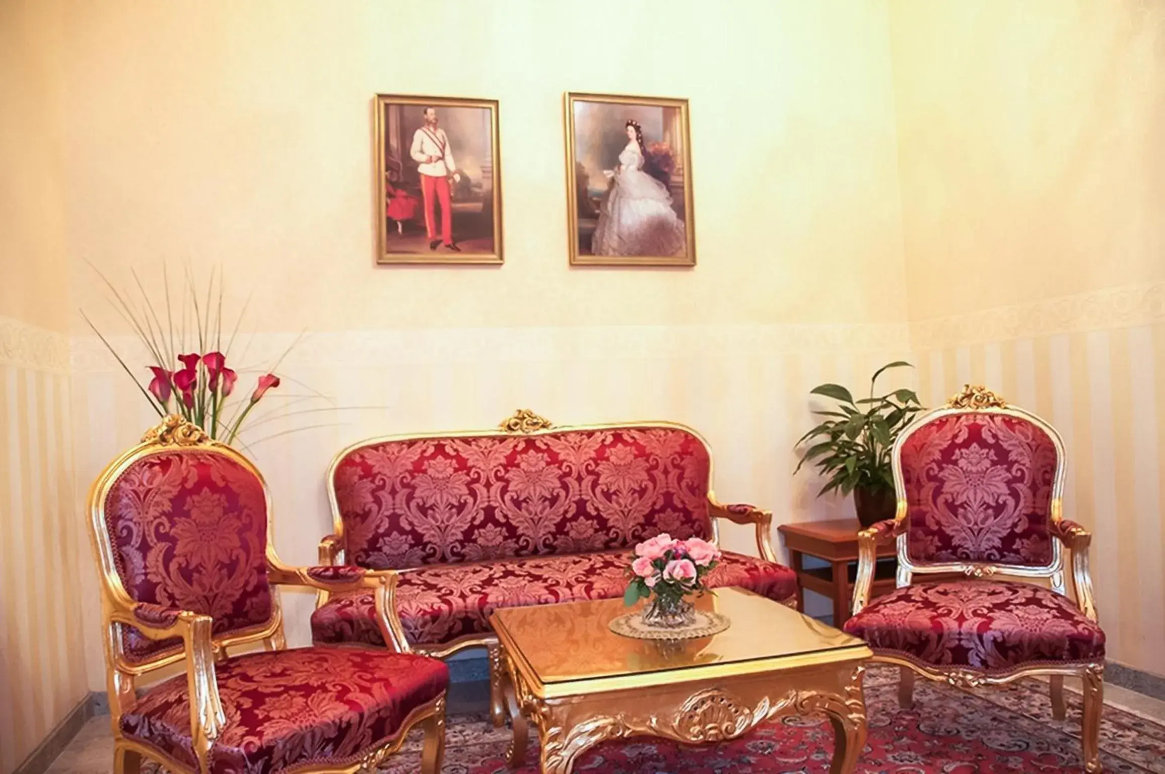 Living room in Pension Opera Suites I Self Check In Living room in Pension Opera Suites I Self Check In