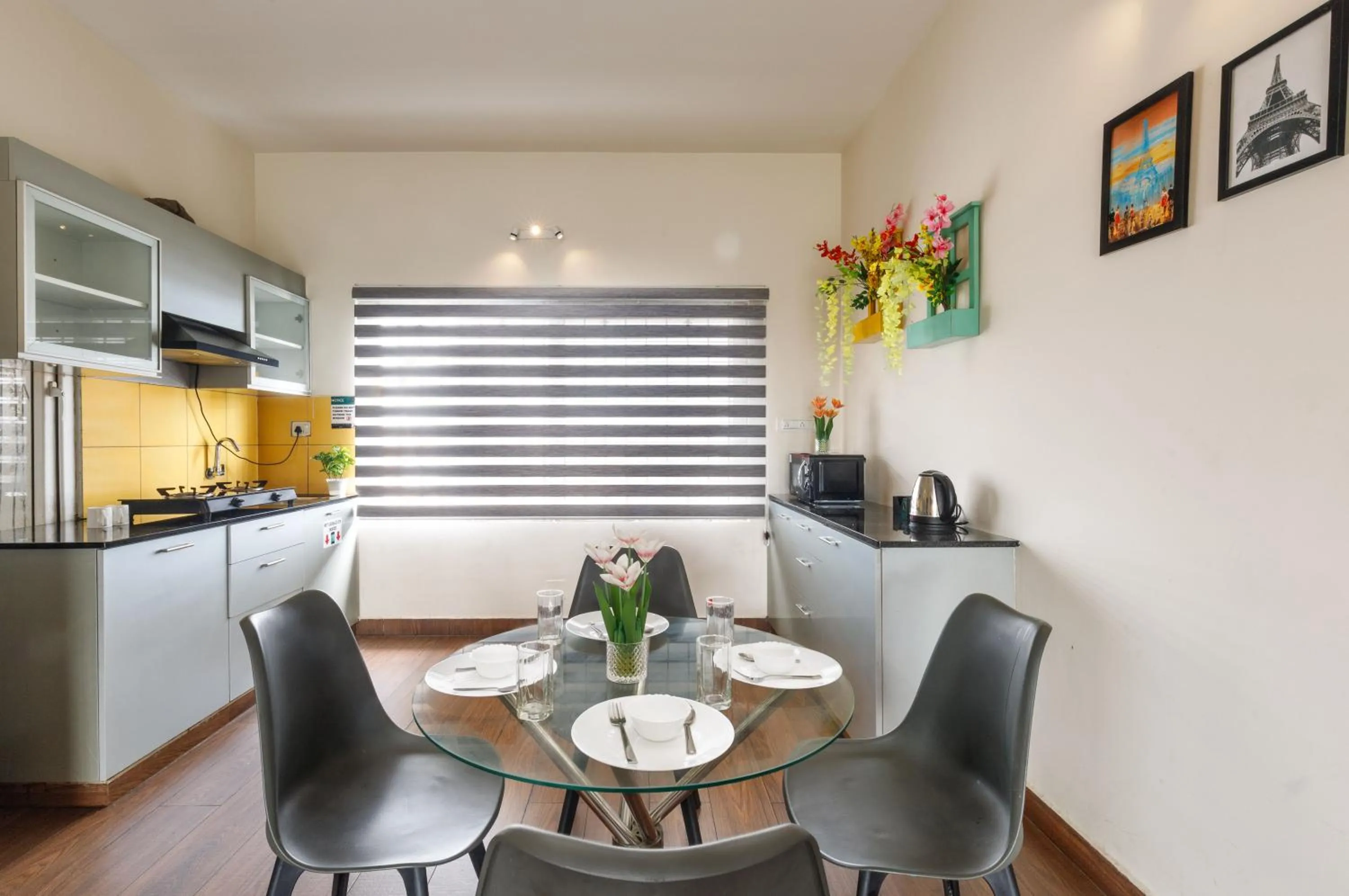 Eiffel Suites - Kammanahalli