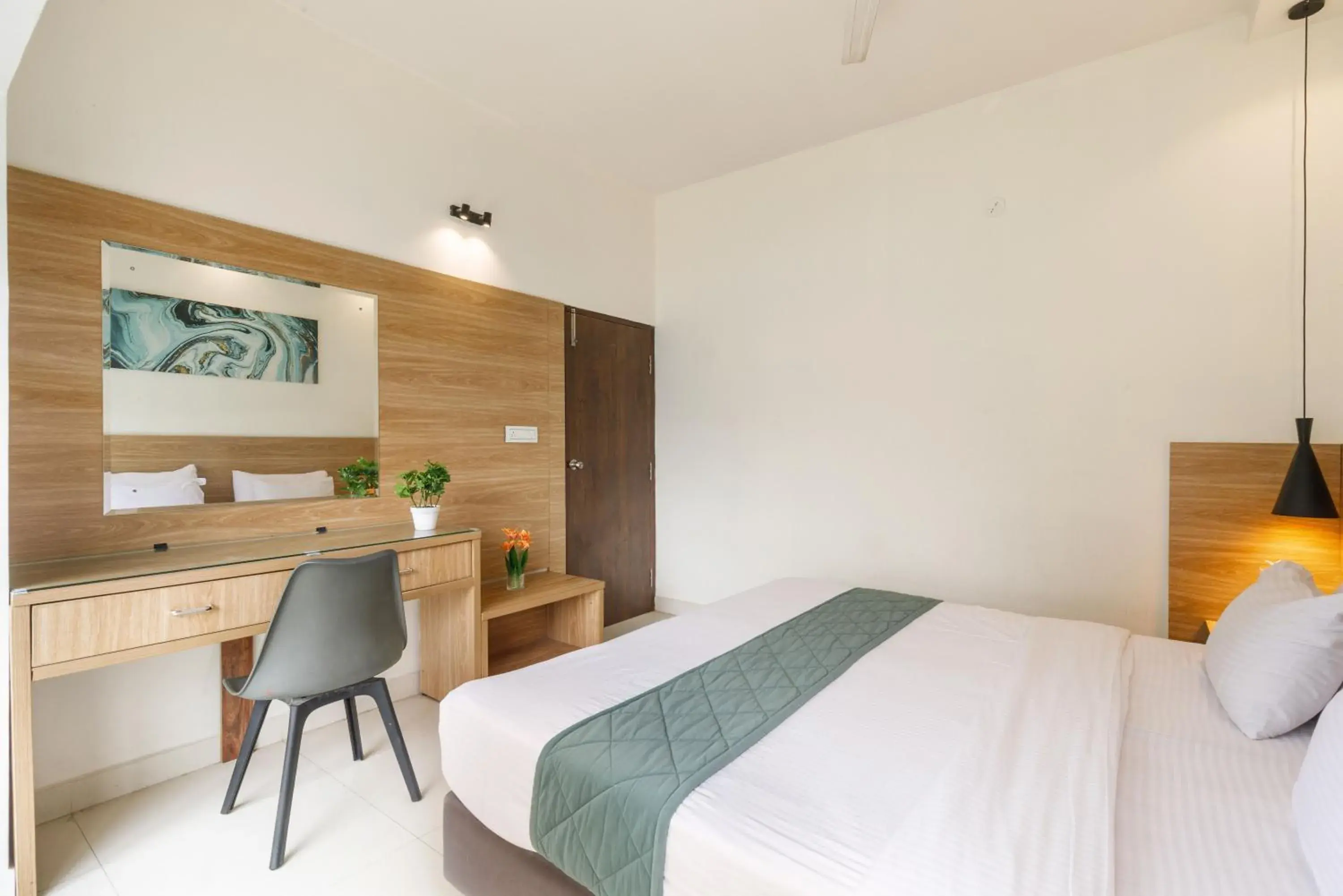 Bed in Eiffel Suites - Kammanahalli Bed in Eiffel Suites - Kammanahalli