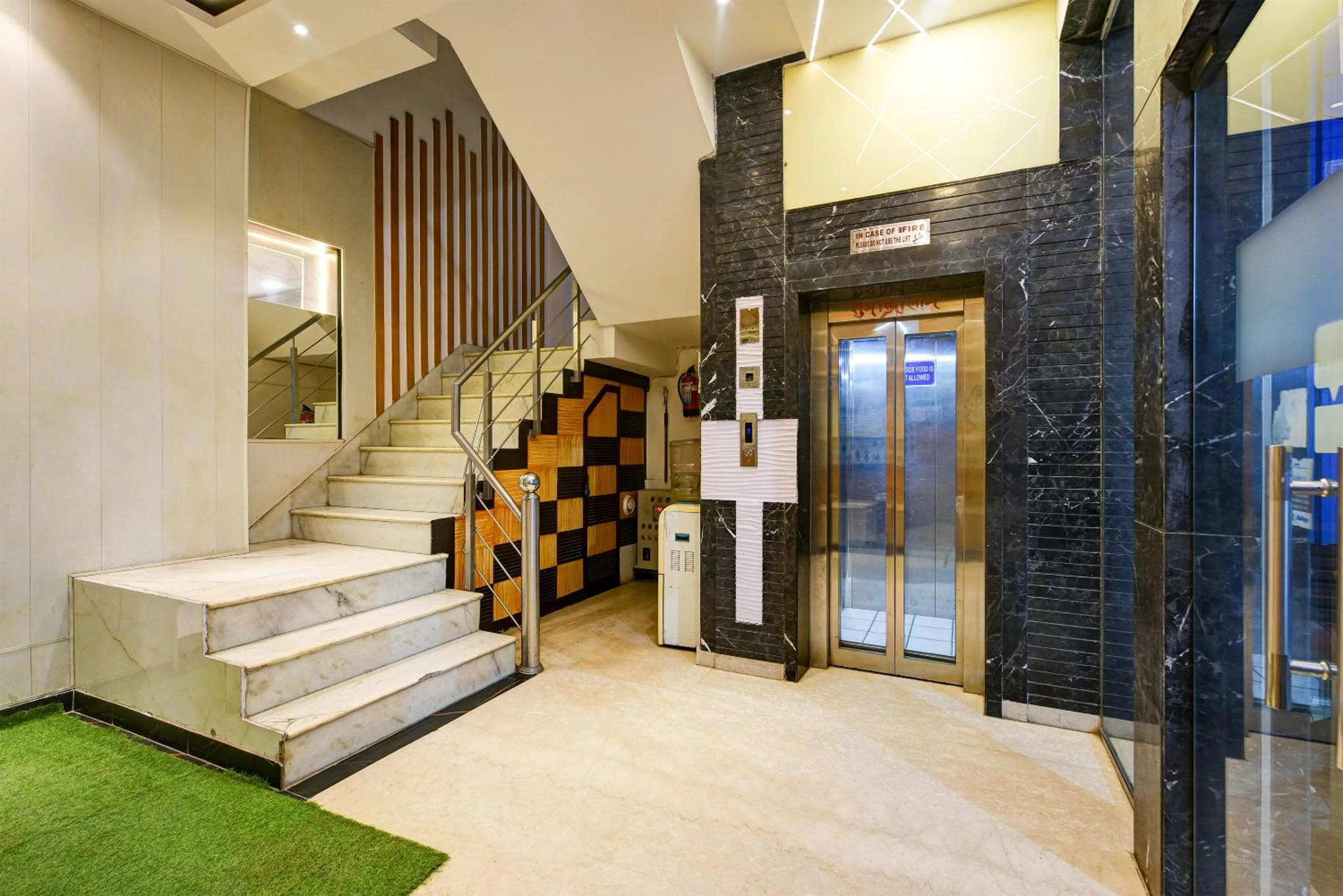 elevator in Hotel Shri Vinayak in City Centre at New Delhi Railway Station-By RCG Hotels