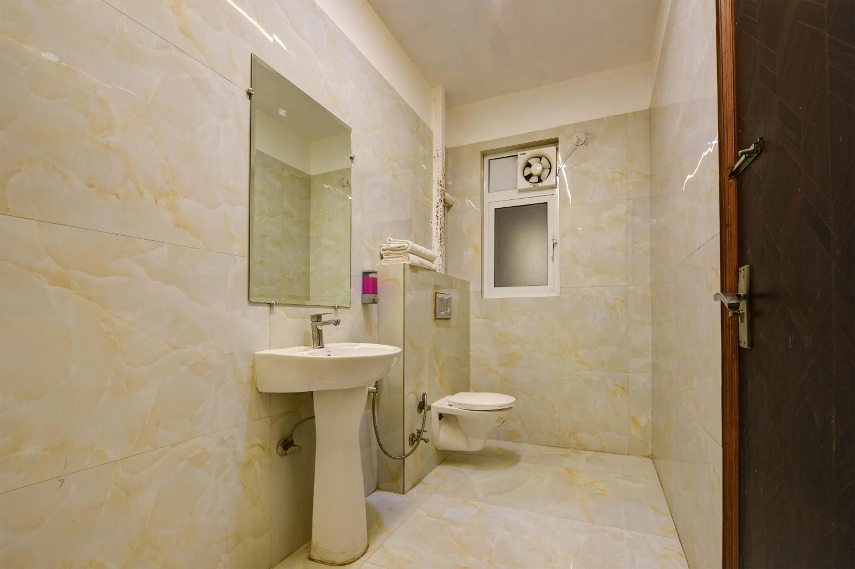Bathroom in Hotel Shri Vinayak in City Centre at New Delhi Railway Station-By RCG Hotels