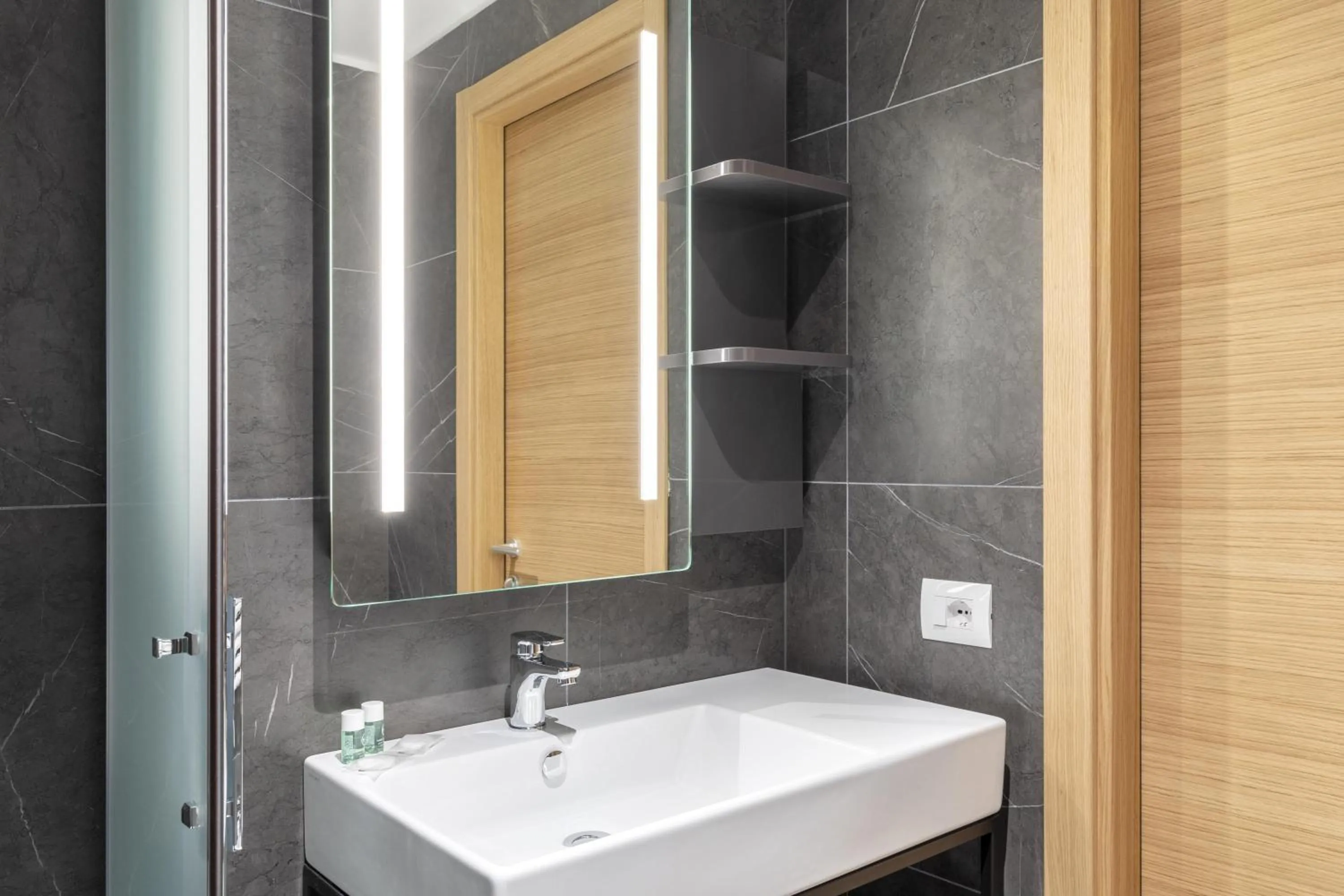 Photo of the whole room in B&B Hotel Brescia