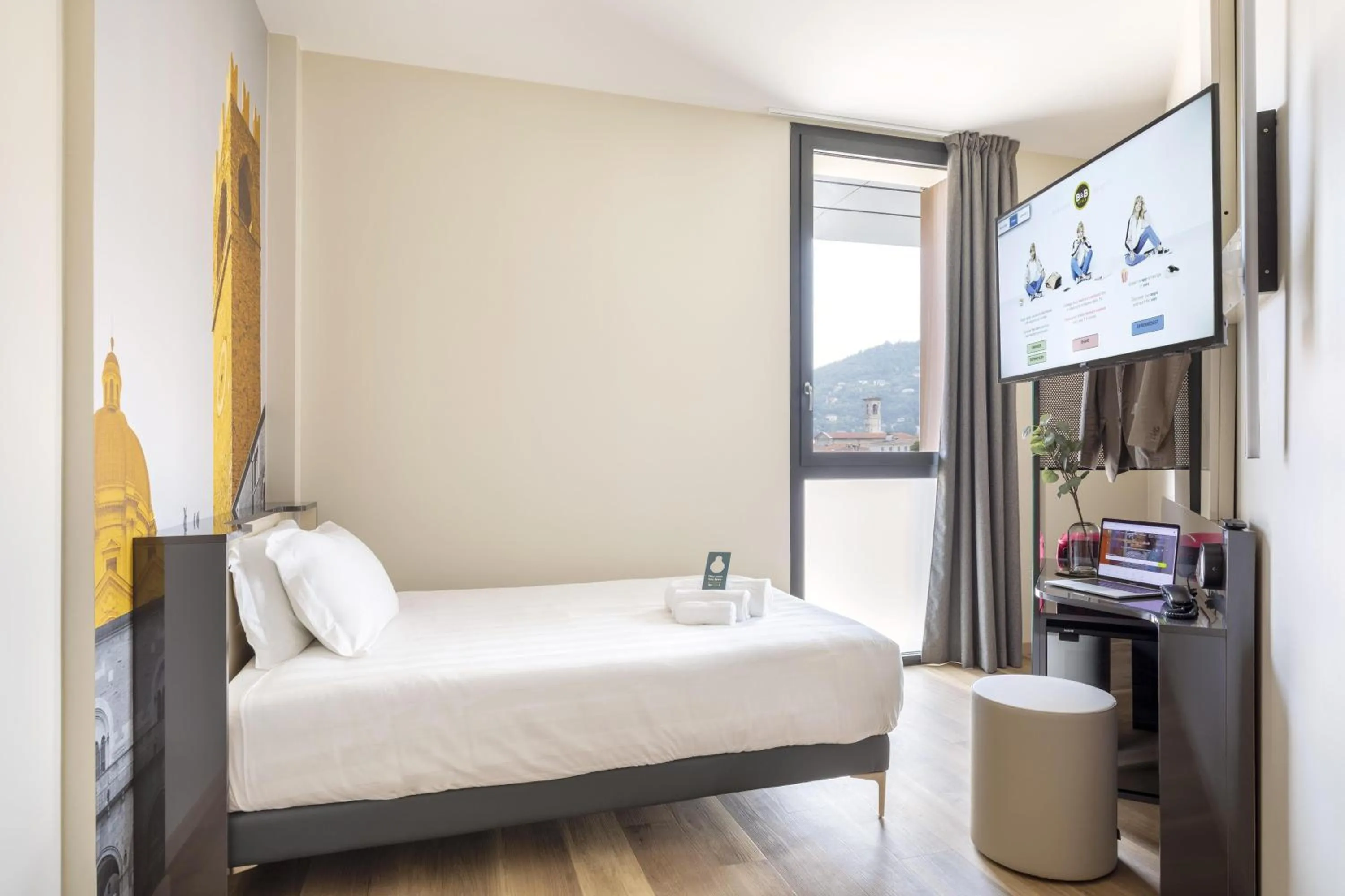 Photo of the whole room, Bed in B&B Hotel Brescia