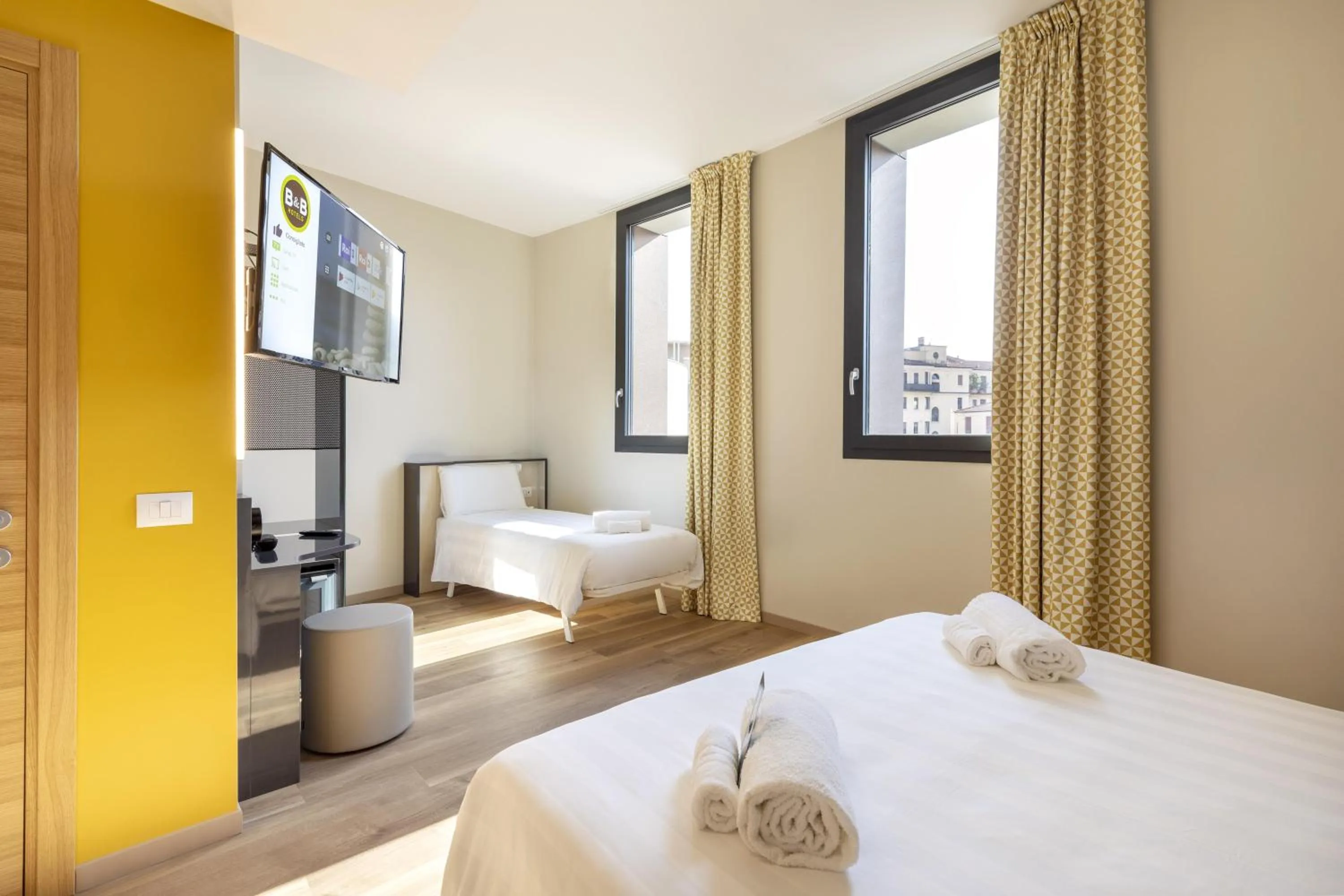 Photo of the whole room, Bed in B&B Hotel Brescia