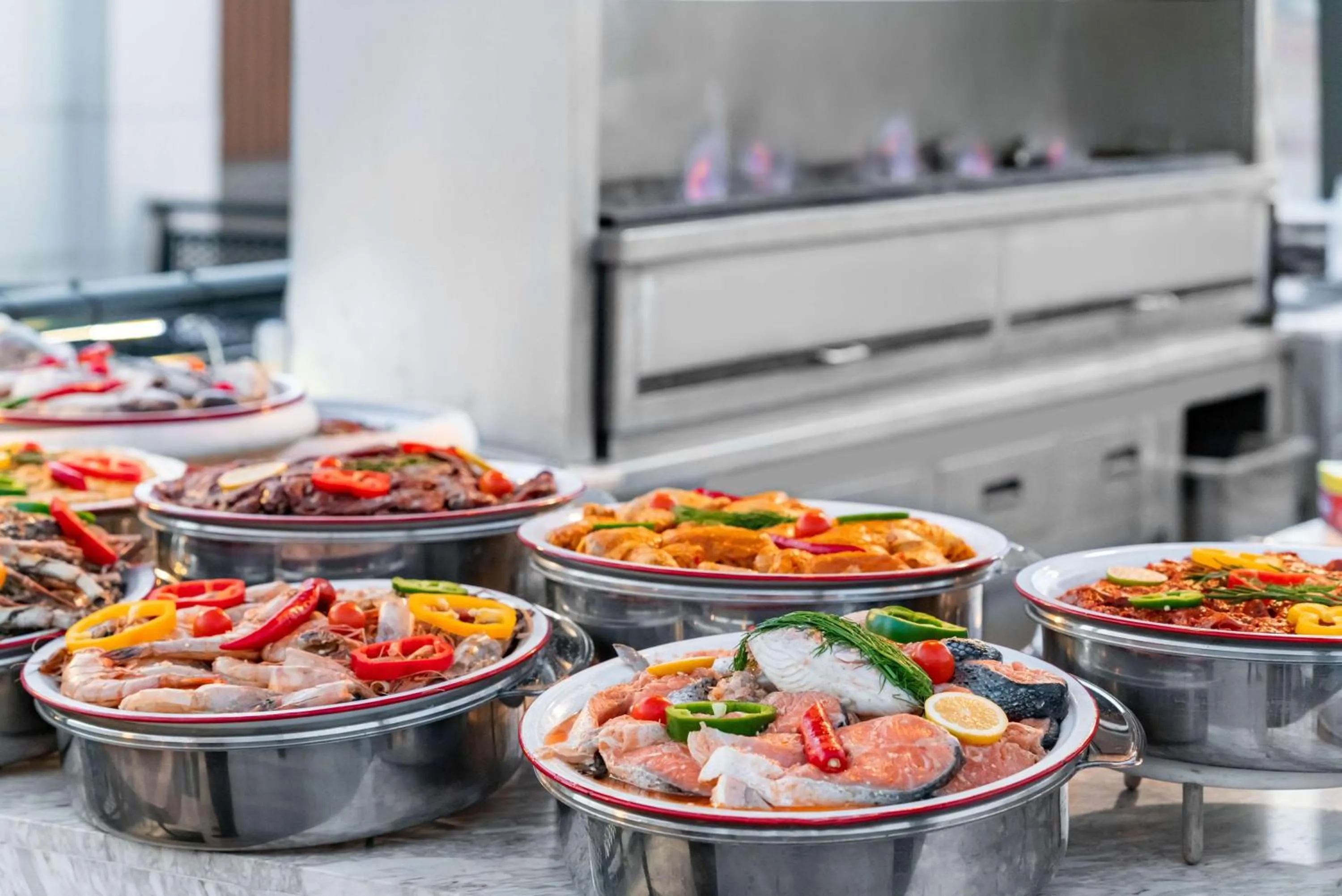 Restaurant/places to eat in Radisson Blu Hotel Riyadh Qurtuba