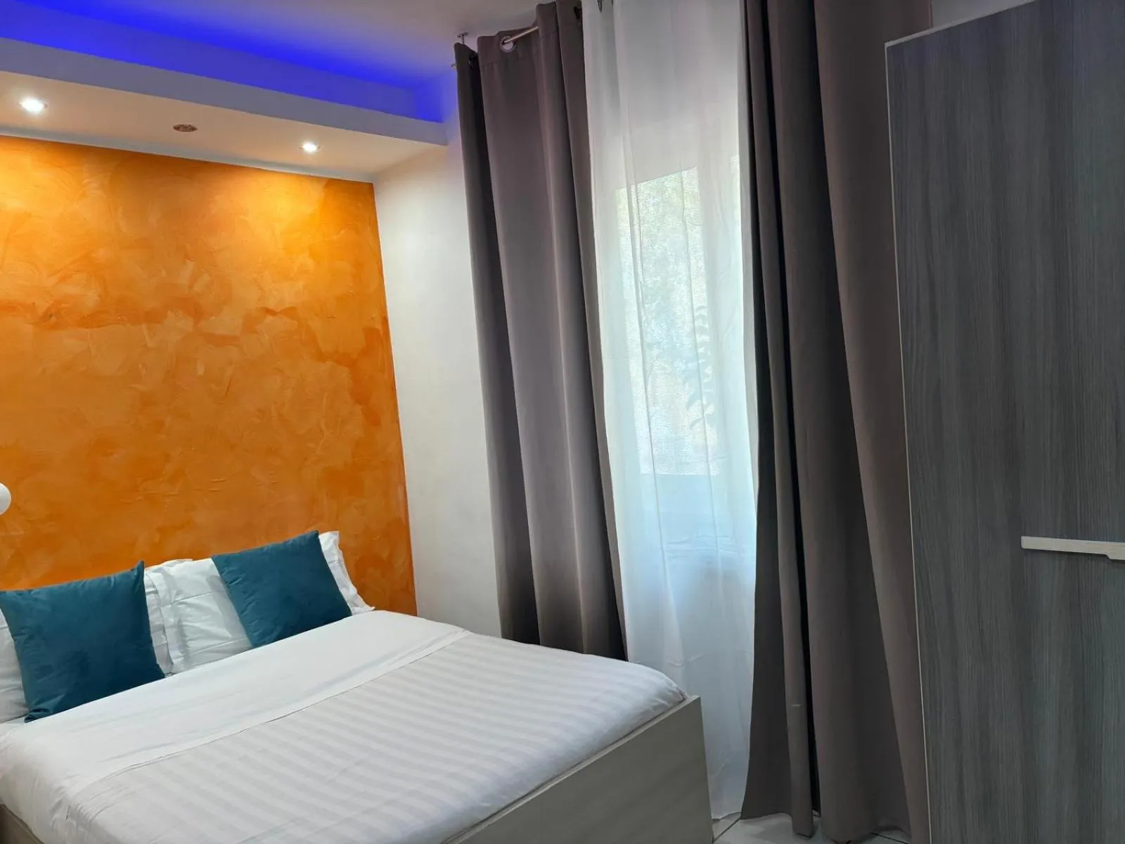 Bed in Mg Palace Hotel Costa del Sole