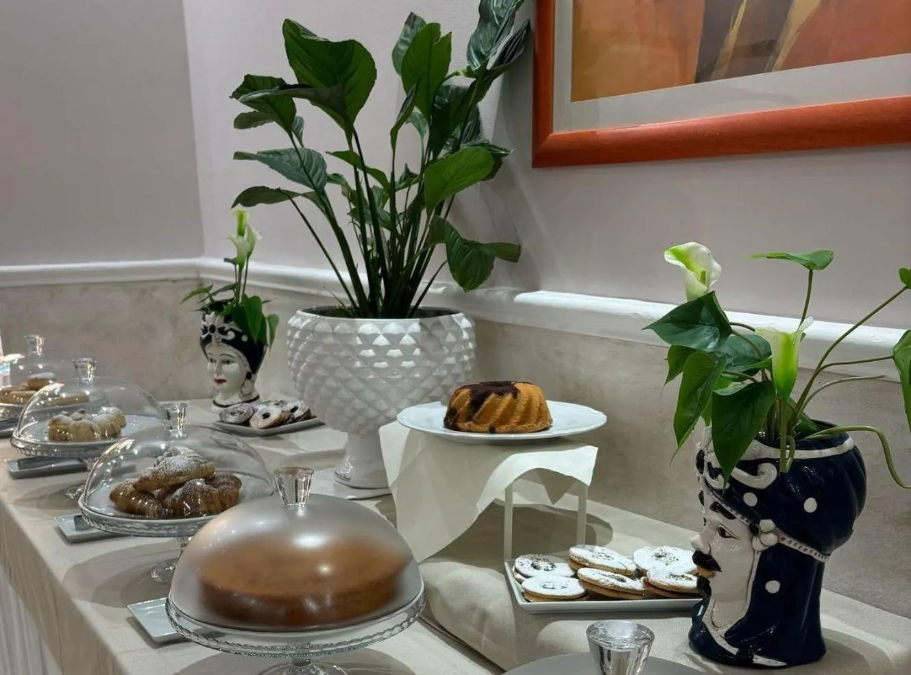 Restaurant/places to eat in Mg Palace Hotel Costa del Sole