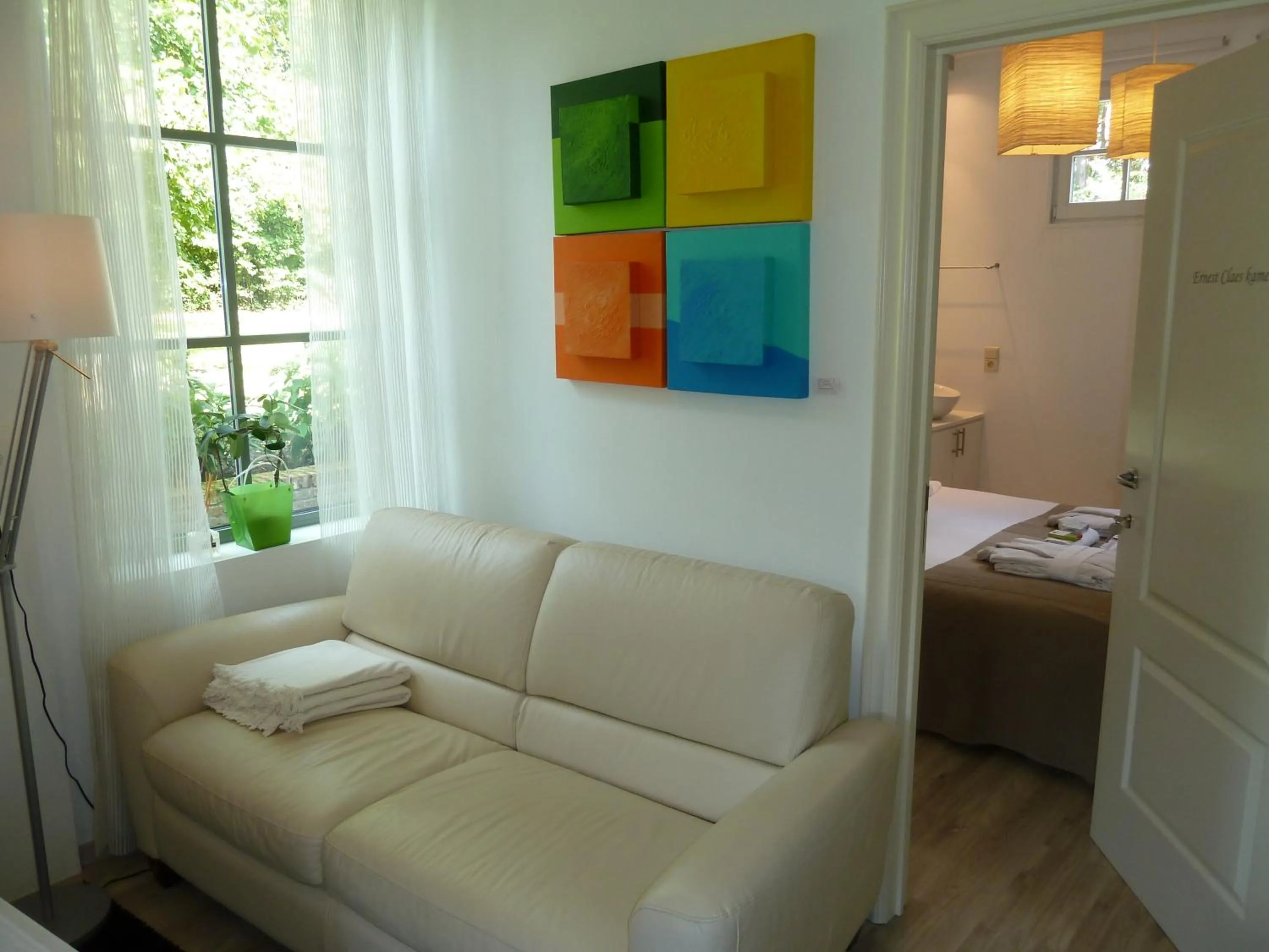 Deluxe Double Room with Shower in B&B Zinnen en Minnen
