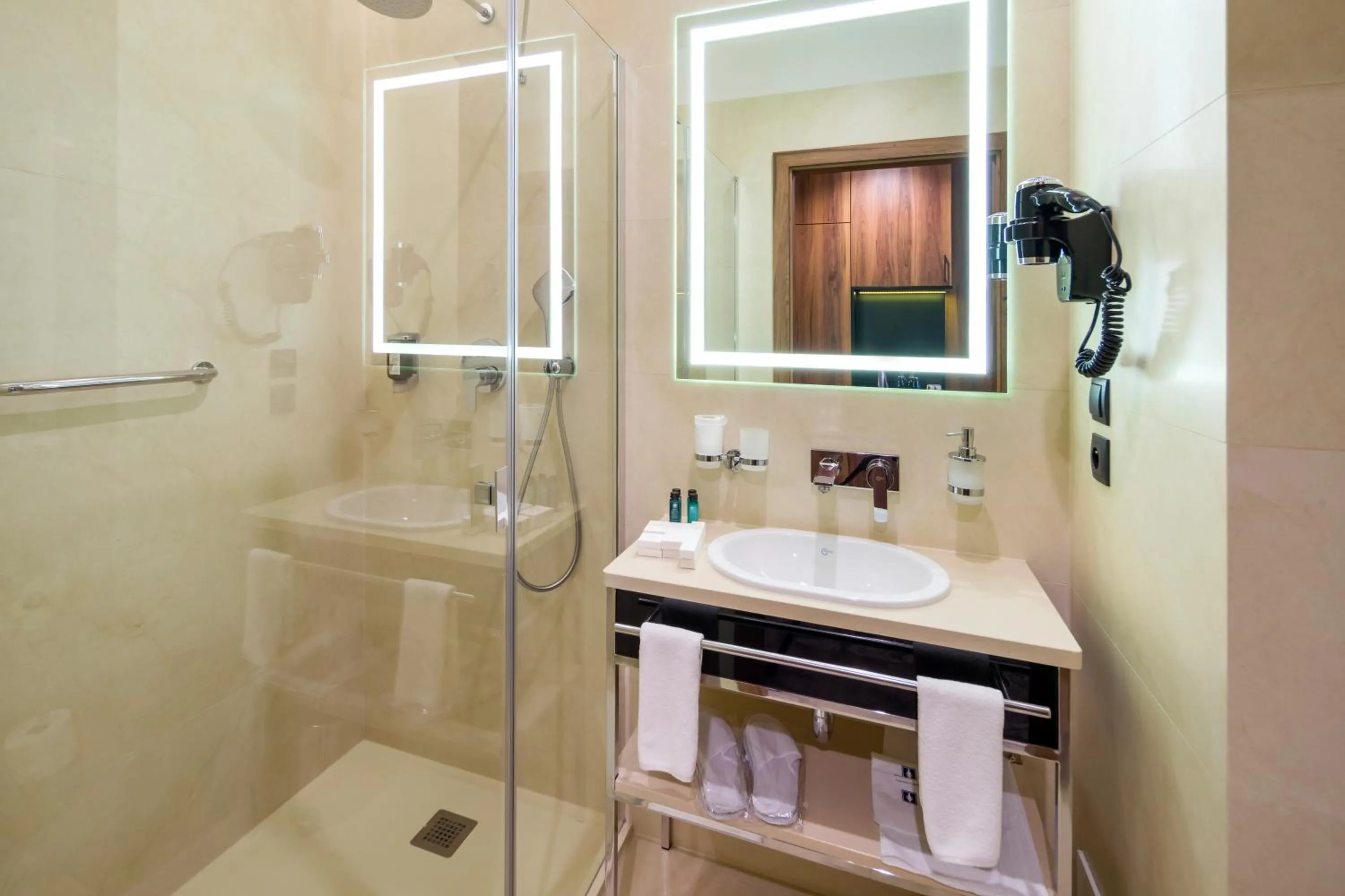 Bathroom in Sky Hotel Kraków