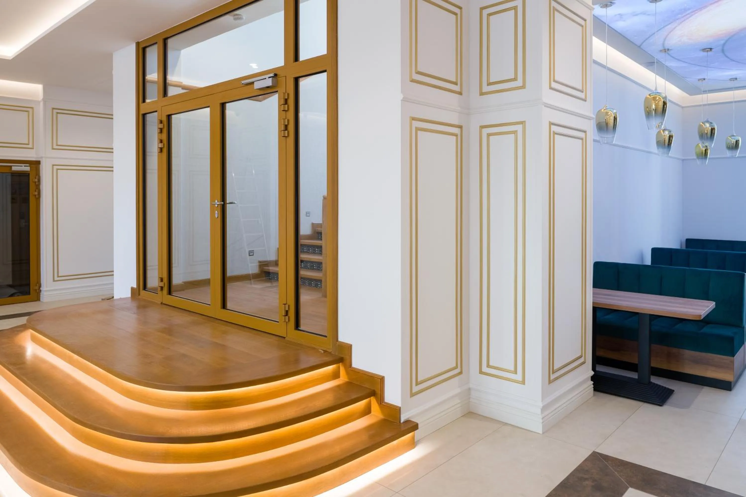 Lobby or reception in Sky Hotel Kraków