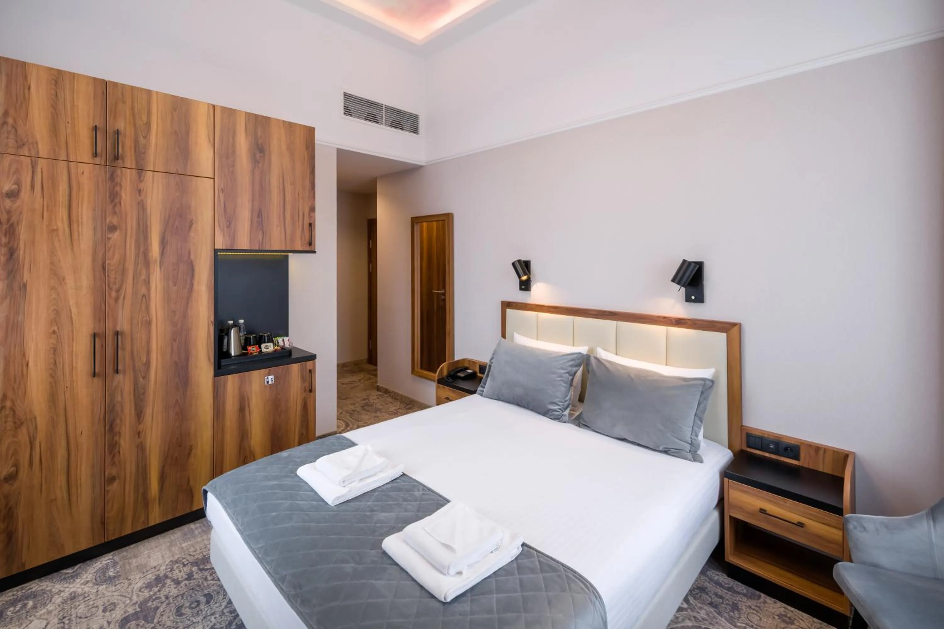 Bed in Sky Hotel Kraków