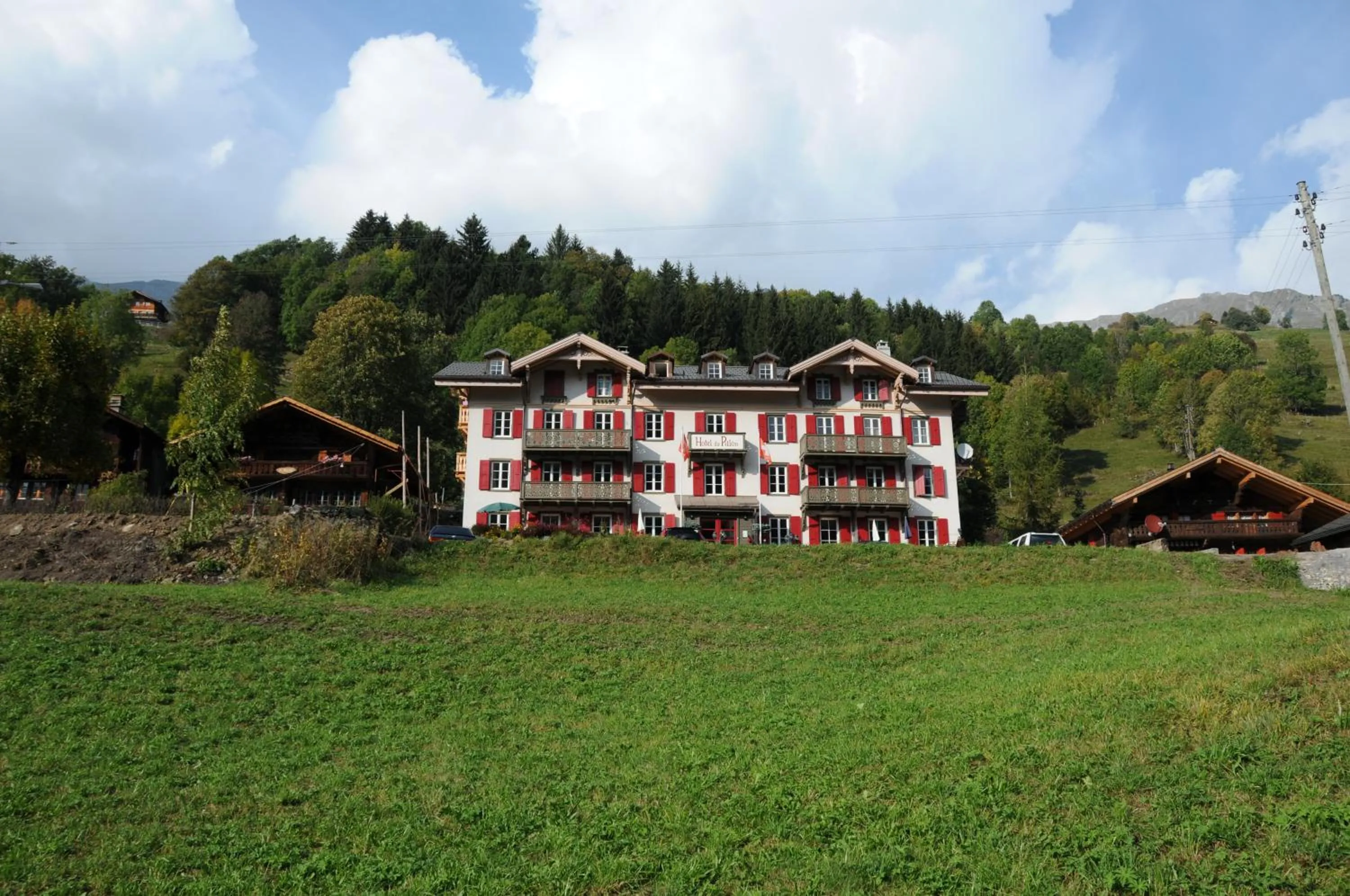 Mountain view in Historic Hotel du Pillon