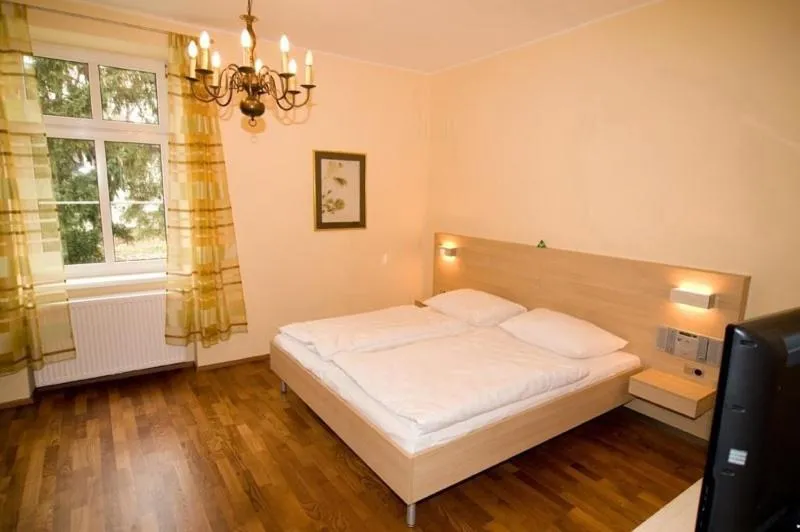 Bedroom, Bed in Gasthof Ludl