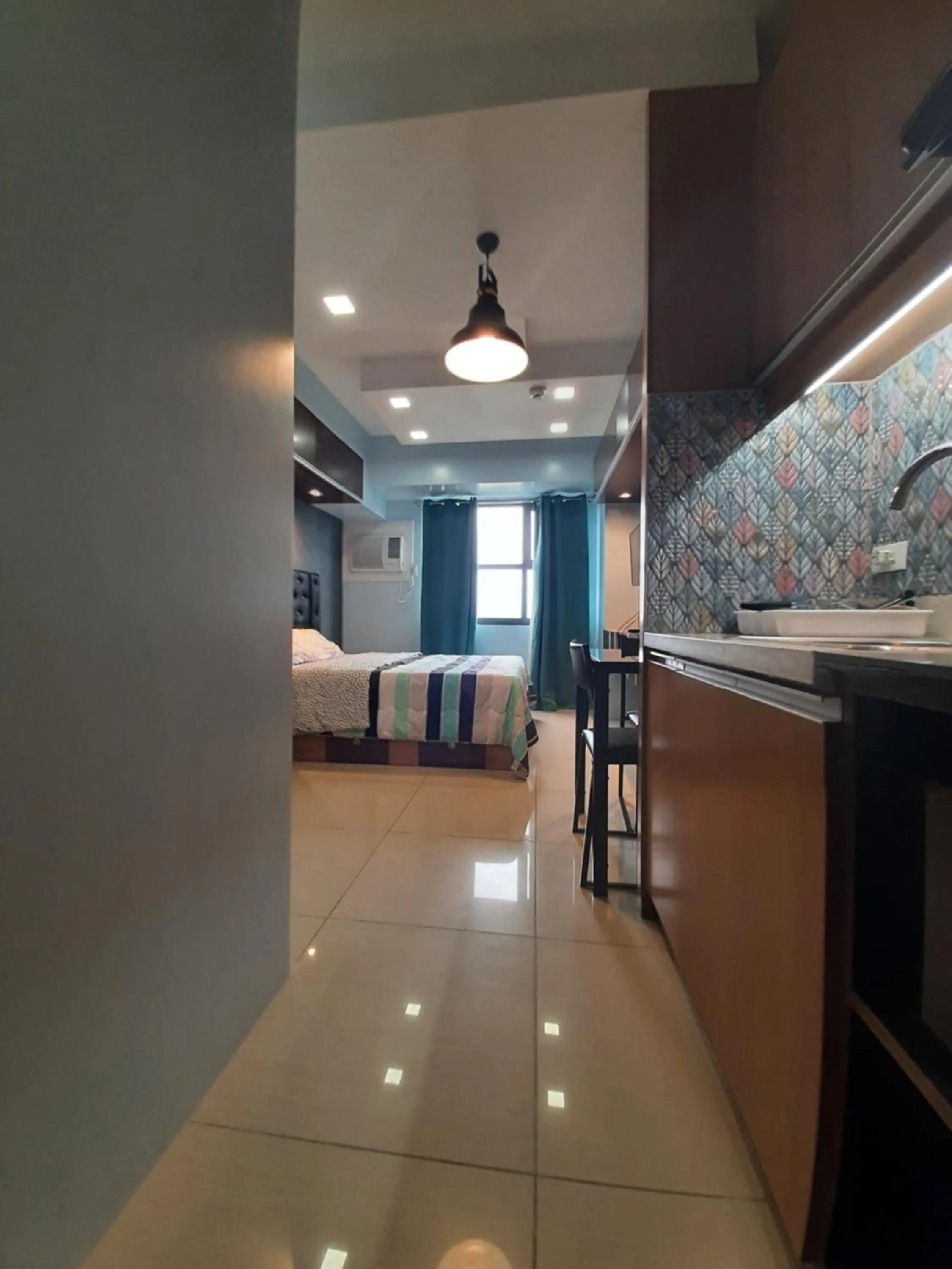 Horizon 101 Studio Condos by Felicity