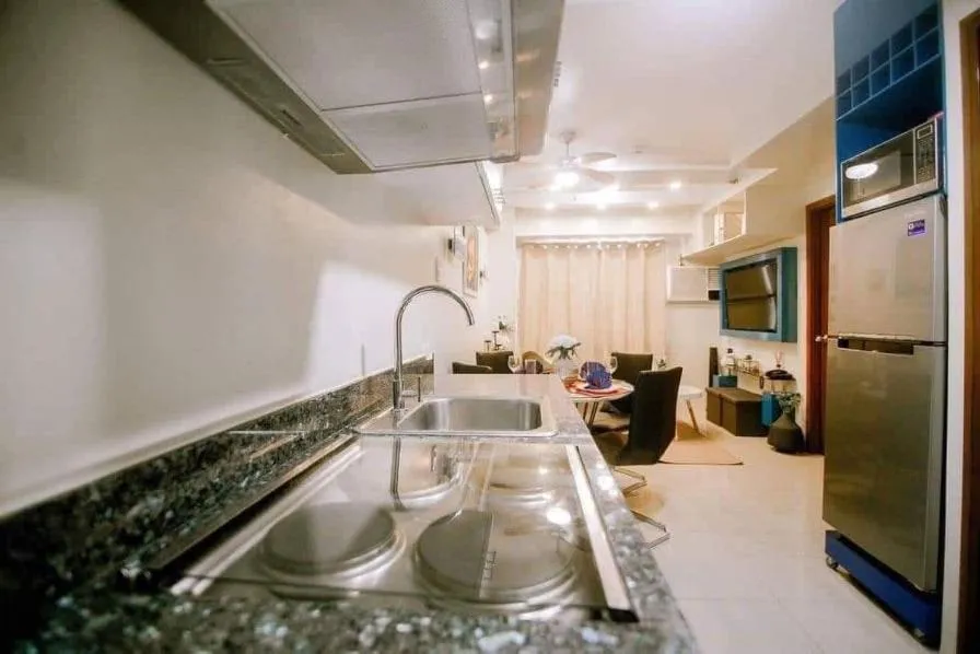 Horizon 101 Studio Condos by Felicity
