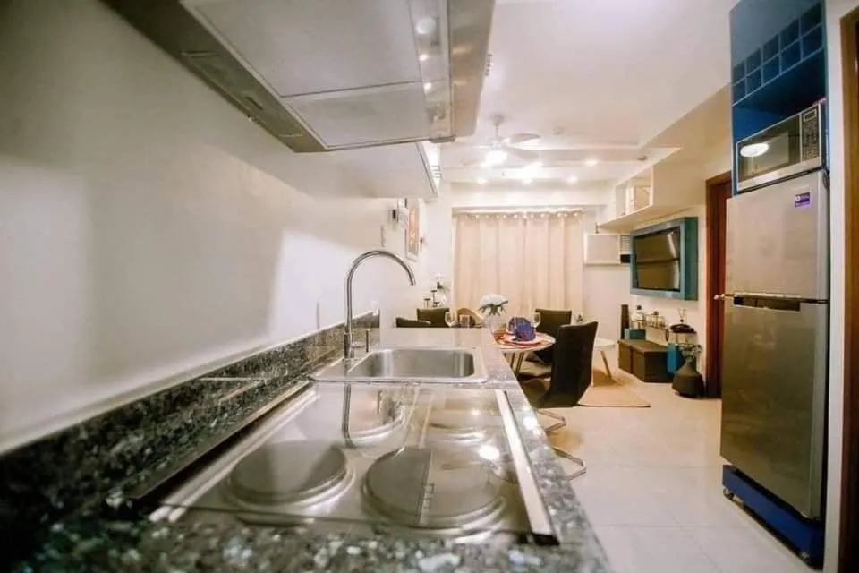 Horizon 101 Studio Condos by Felicity