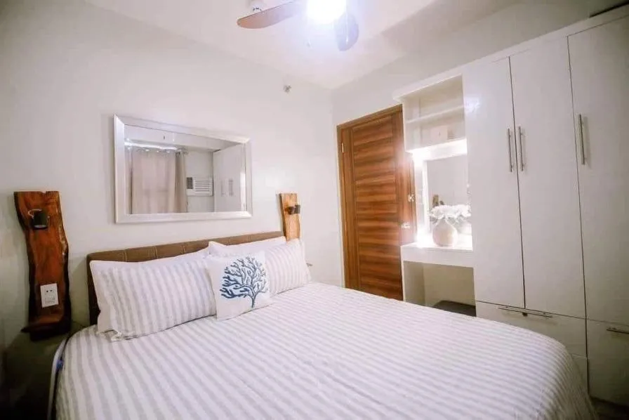 Bed in Horizon 101 Studio Condos by Felicity