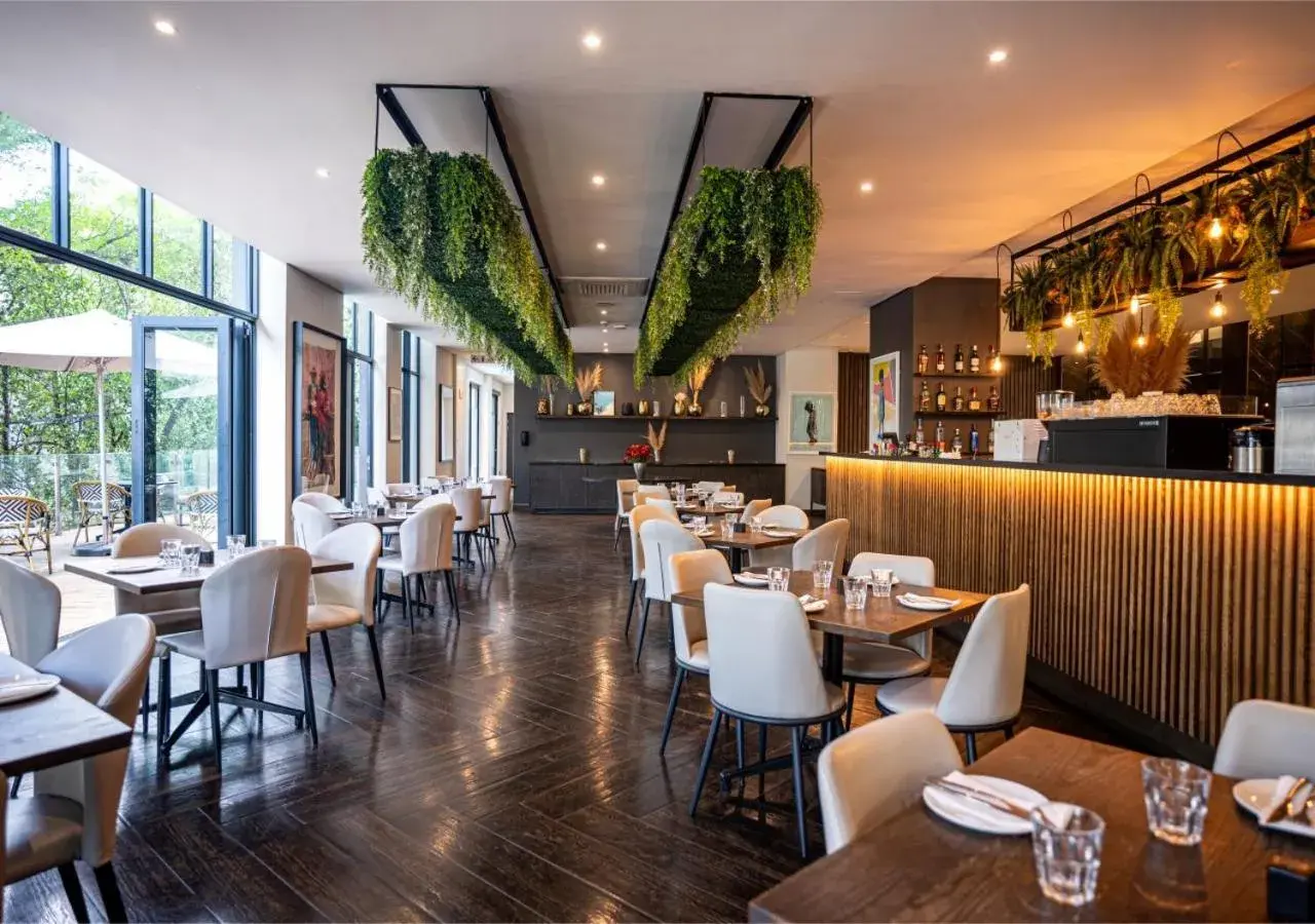 Restaurant/places to eat in The Catalyst Apartment Hotel by NEWMARK Restaurant/places to eat in The Catalyst Apartment Hotel by NEWMARK