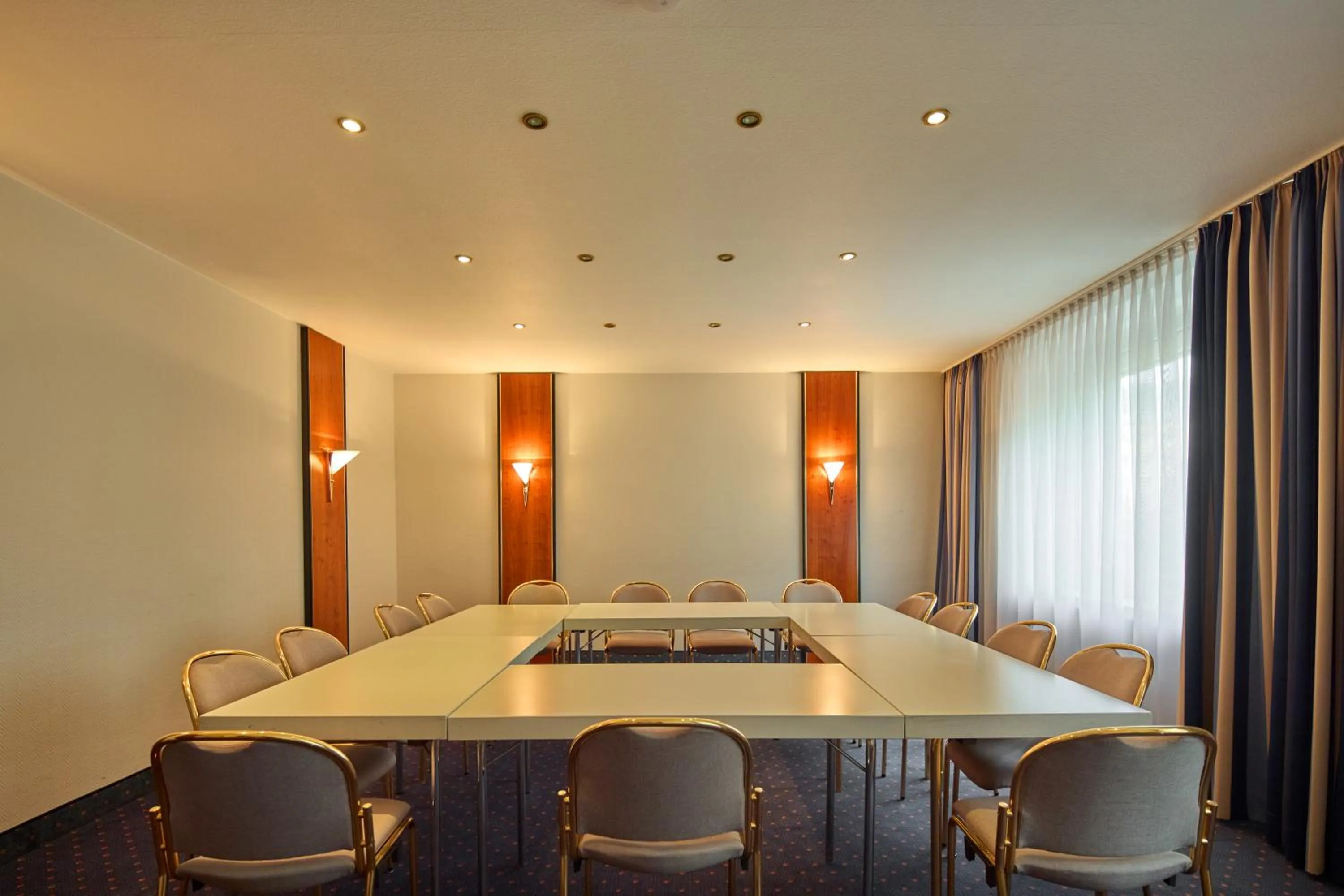 Meeting/conference room in Trip Inn Hotel Esplanade, Düsseldorf