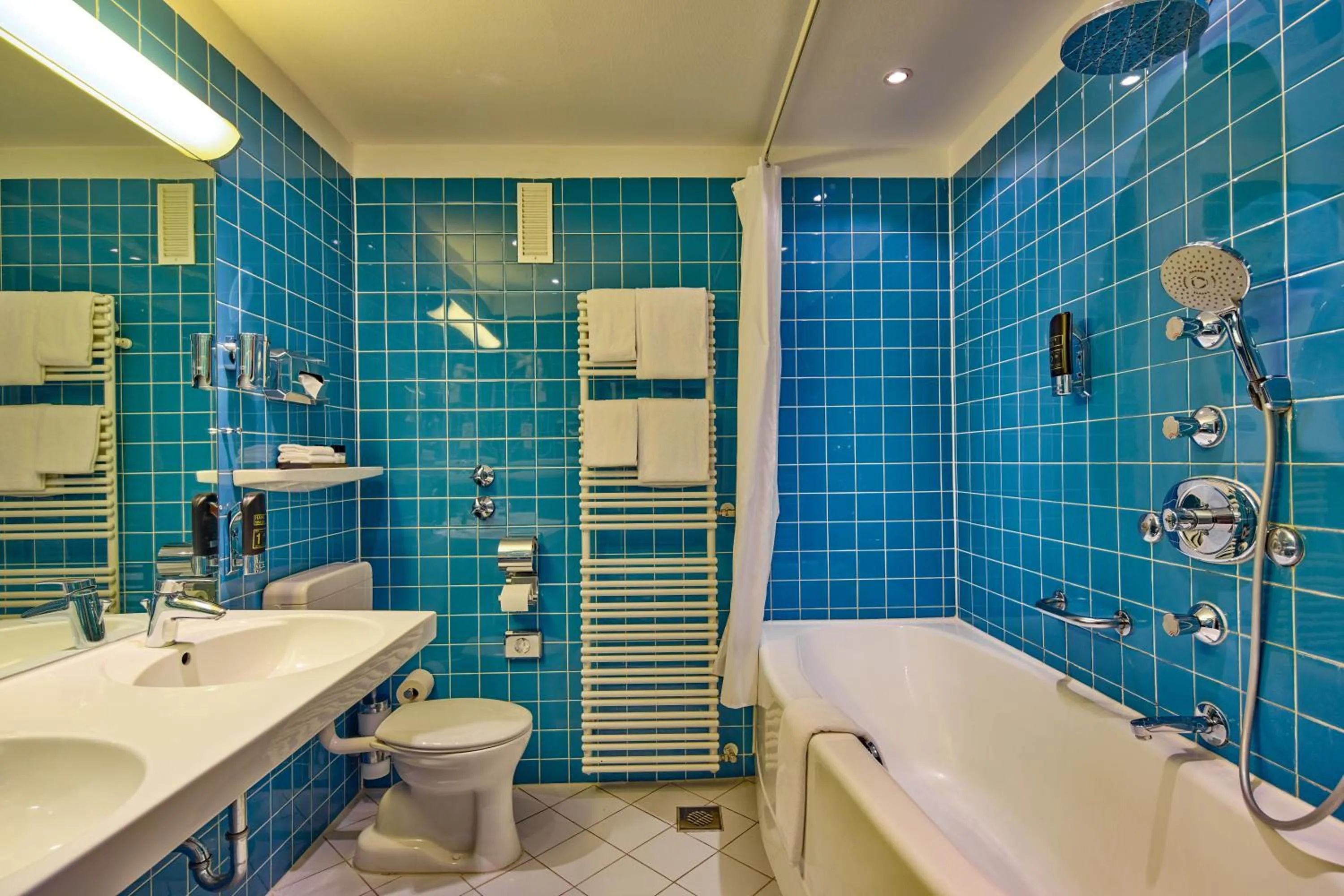 Bathroom in Trip Inn Hotel Esplanade, Düsseldorf