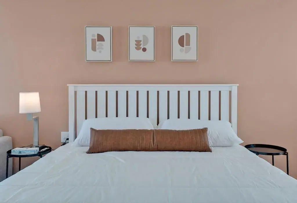 King Suite in Dry Dock Inn King Suite in Dry Dock Inn