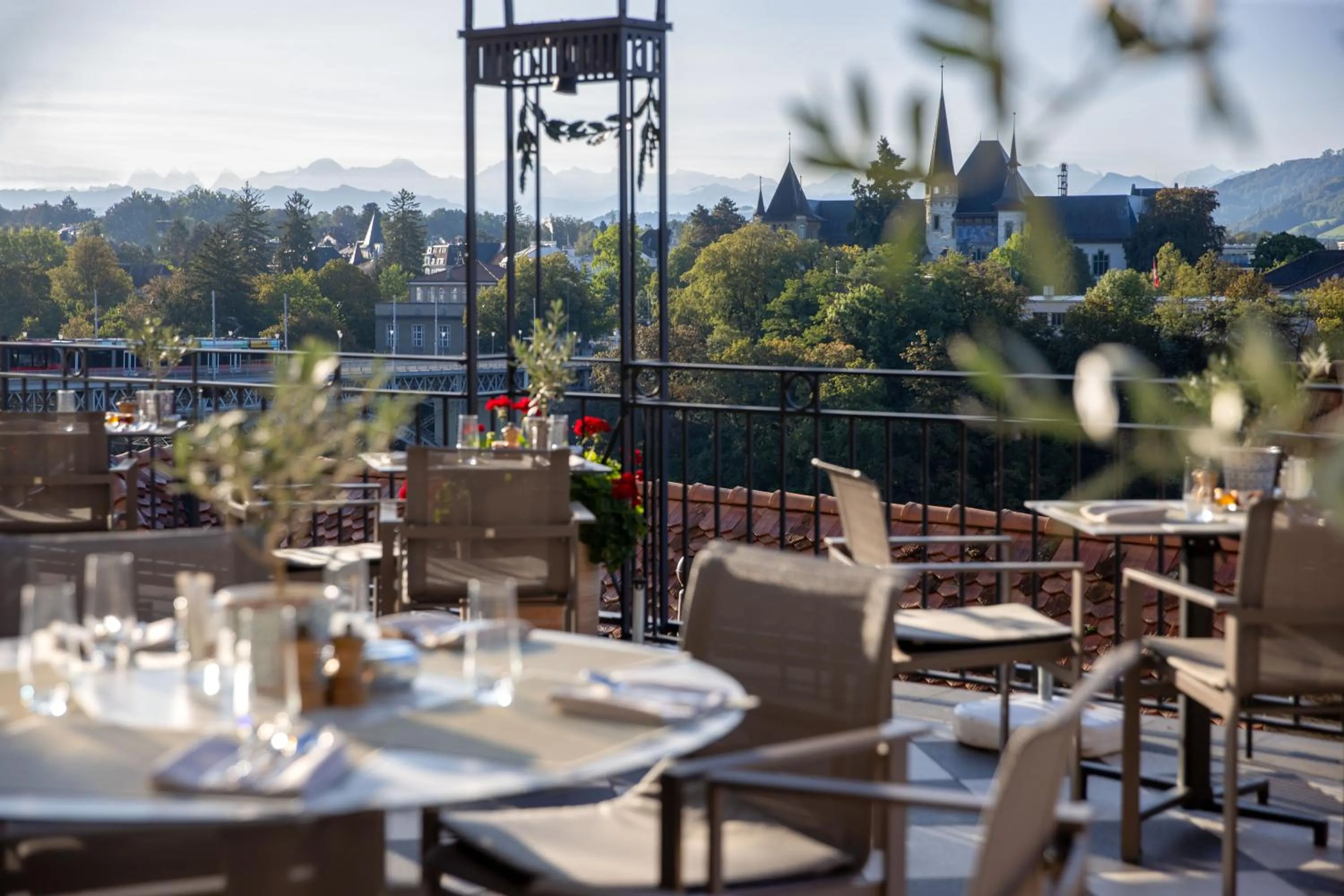 Restaurant/places to eat in Hotel Bellevue Palace Bern