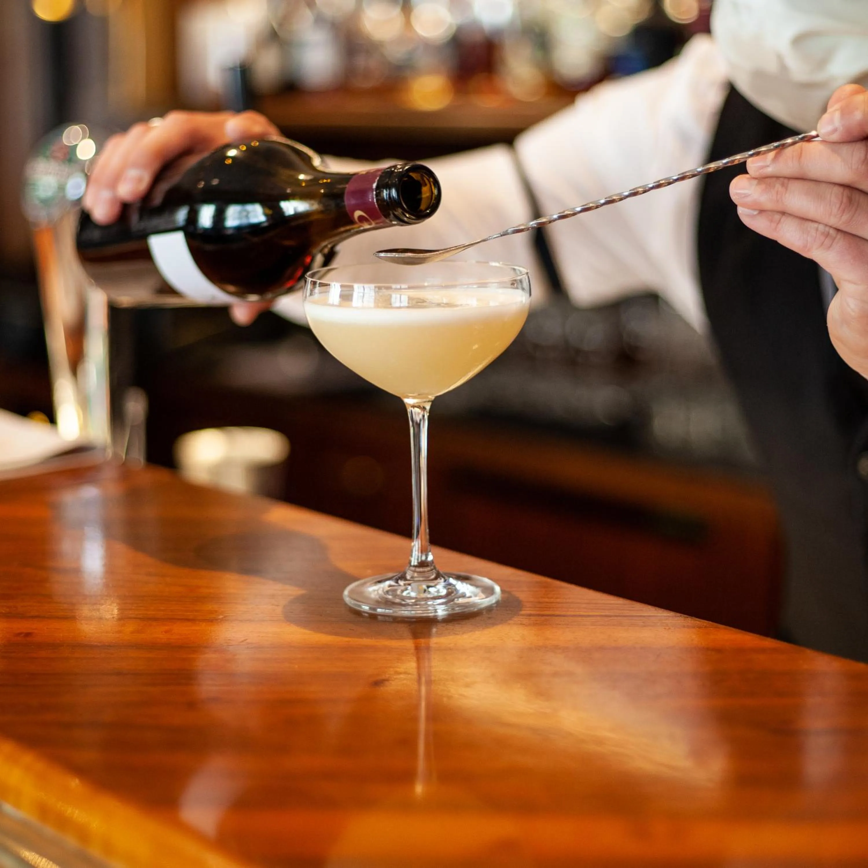 Lounge or bar in Hotel Bellevue Palace Bern