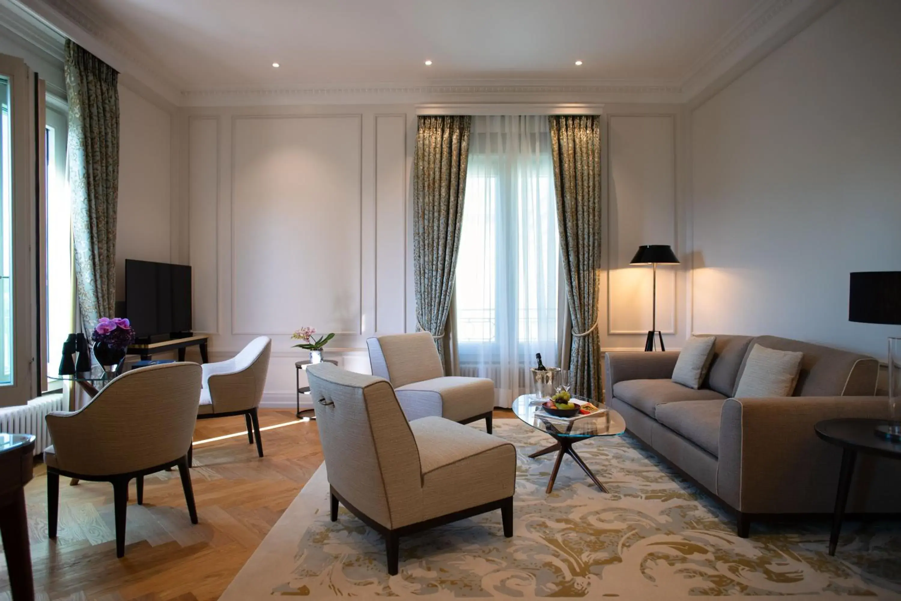 Living room in Hotel Bellevue Palace Bern Living room in Hotel Bellevue Palace Bern