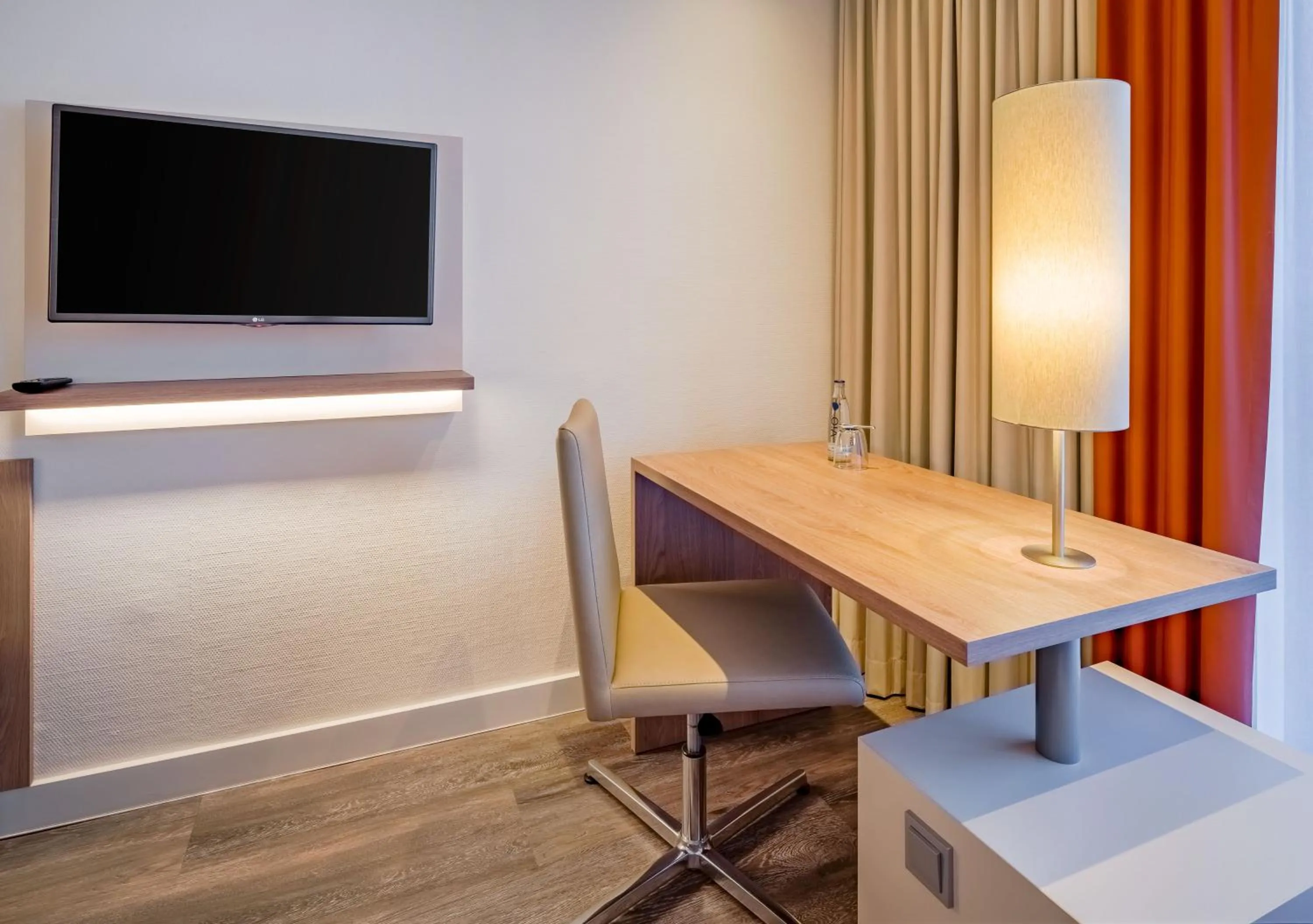 Photo of the whole room in Kommerzhotel Köln