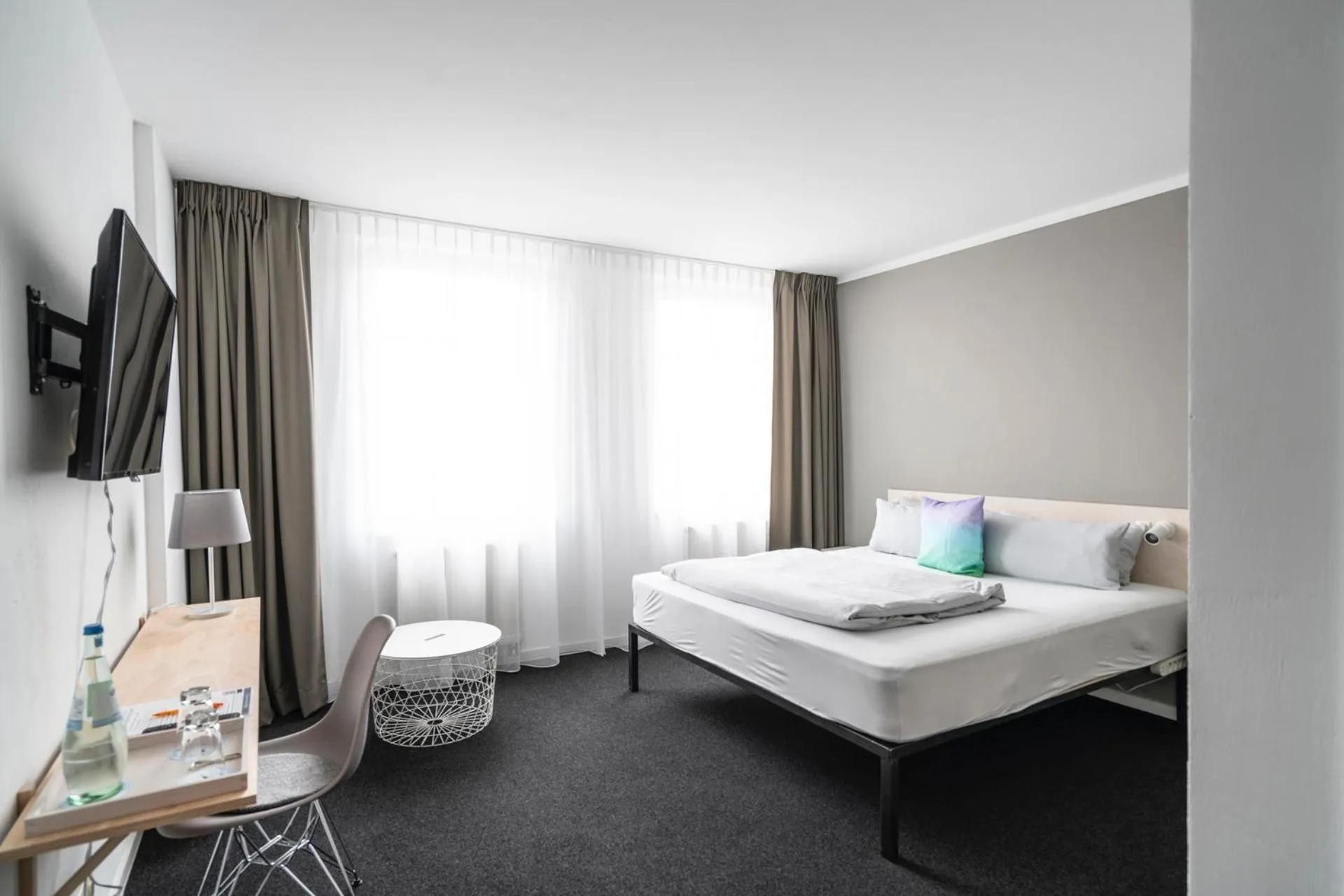 Photo of the whole room, Bed in BIG MAMA Leipzig