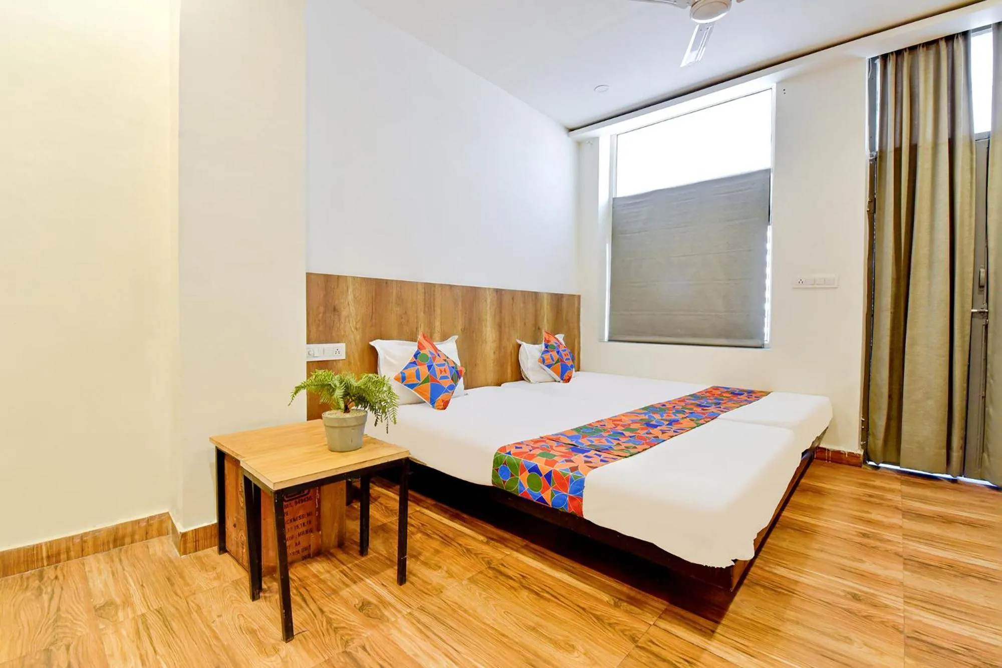 Bed in OYO 79651 TownHouse OTH Buddhi